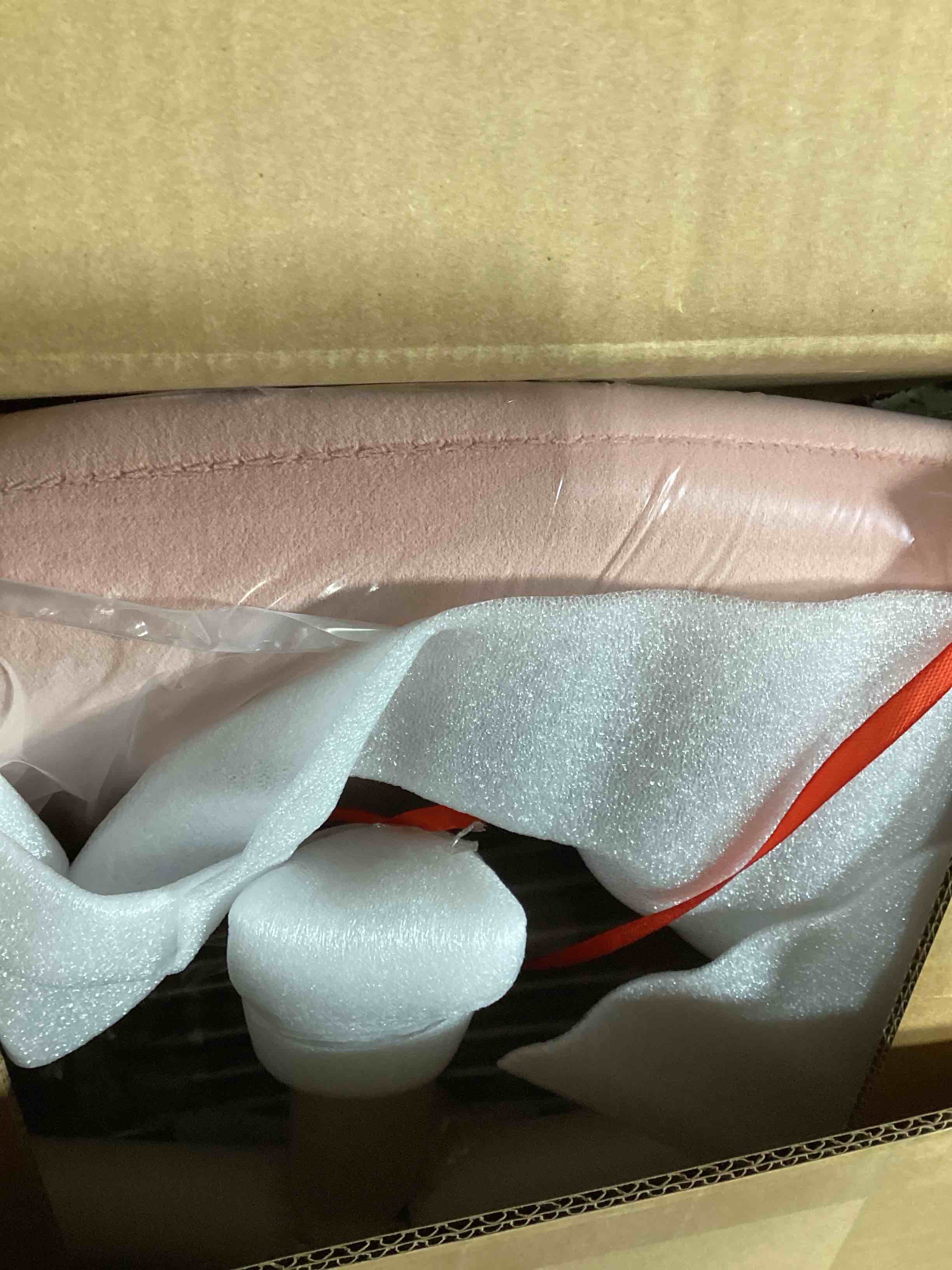 https://s3.amazonaws.com/lotting-images-prod/bidfta/GRA2589946_1752087764802.jpeg