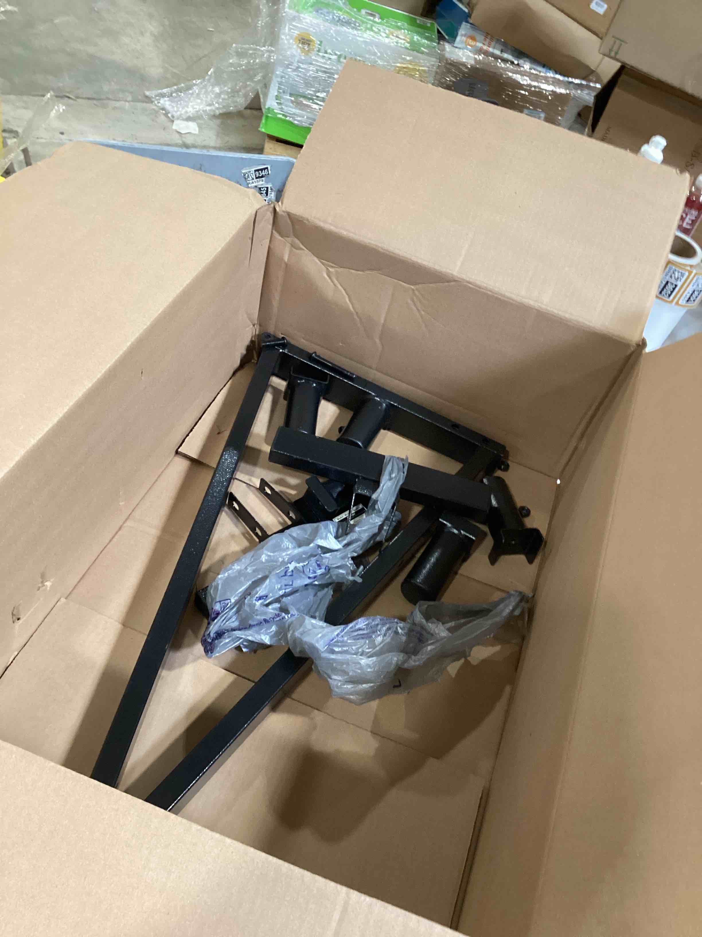 https://s3.amazonaws.com/lotting-images-prod/bidfta/GRA2590150_1750692121036.jpeg