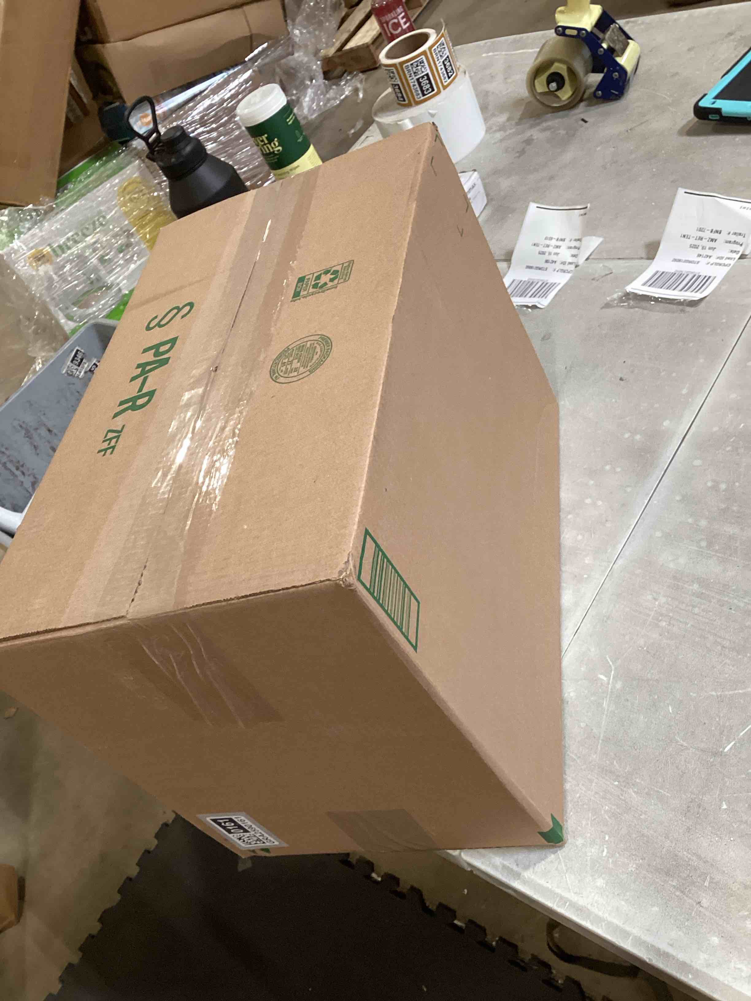 https://s3.amazonaws.com/lotting-images-prod/bidfta/GRA2590161_1750694921221.jpeg
