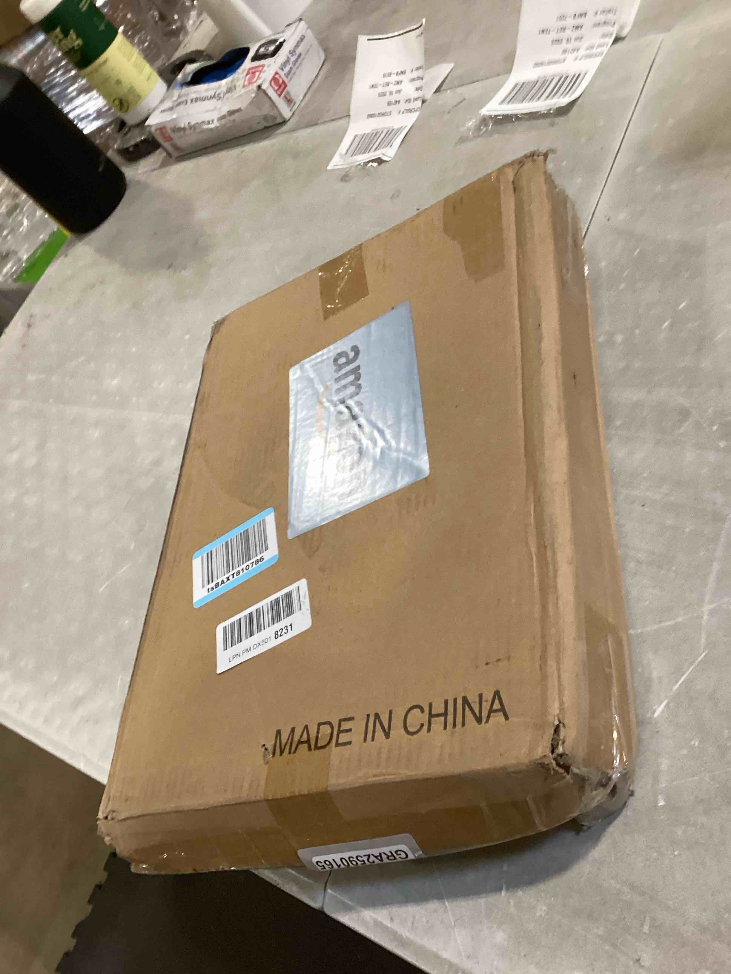 https://s3.amazonaws.com/lotting-images-prod/bidfta/GRA2590165_1750695374216.jpeg