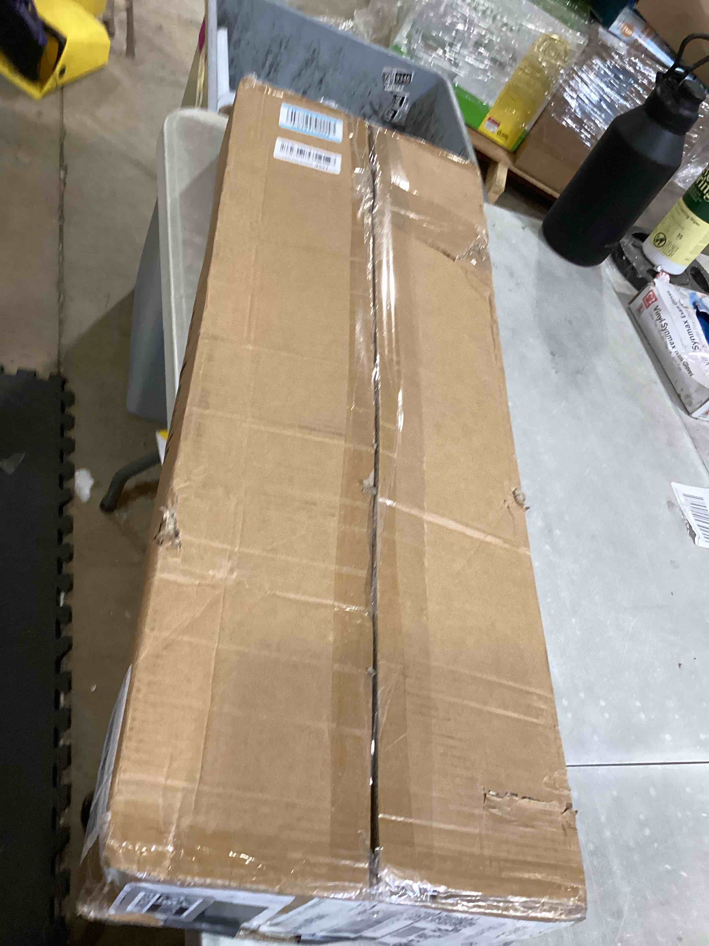 https://s3.amazonaws.com/lotting-images-prod/bidfta/GRA2590171_1750695190485.jpeg
