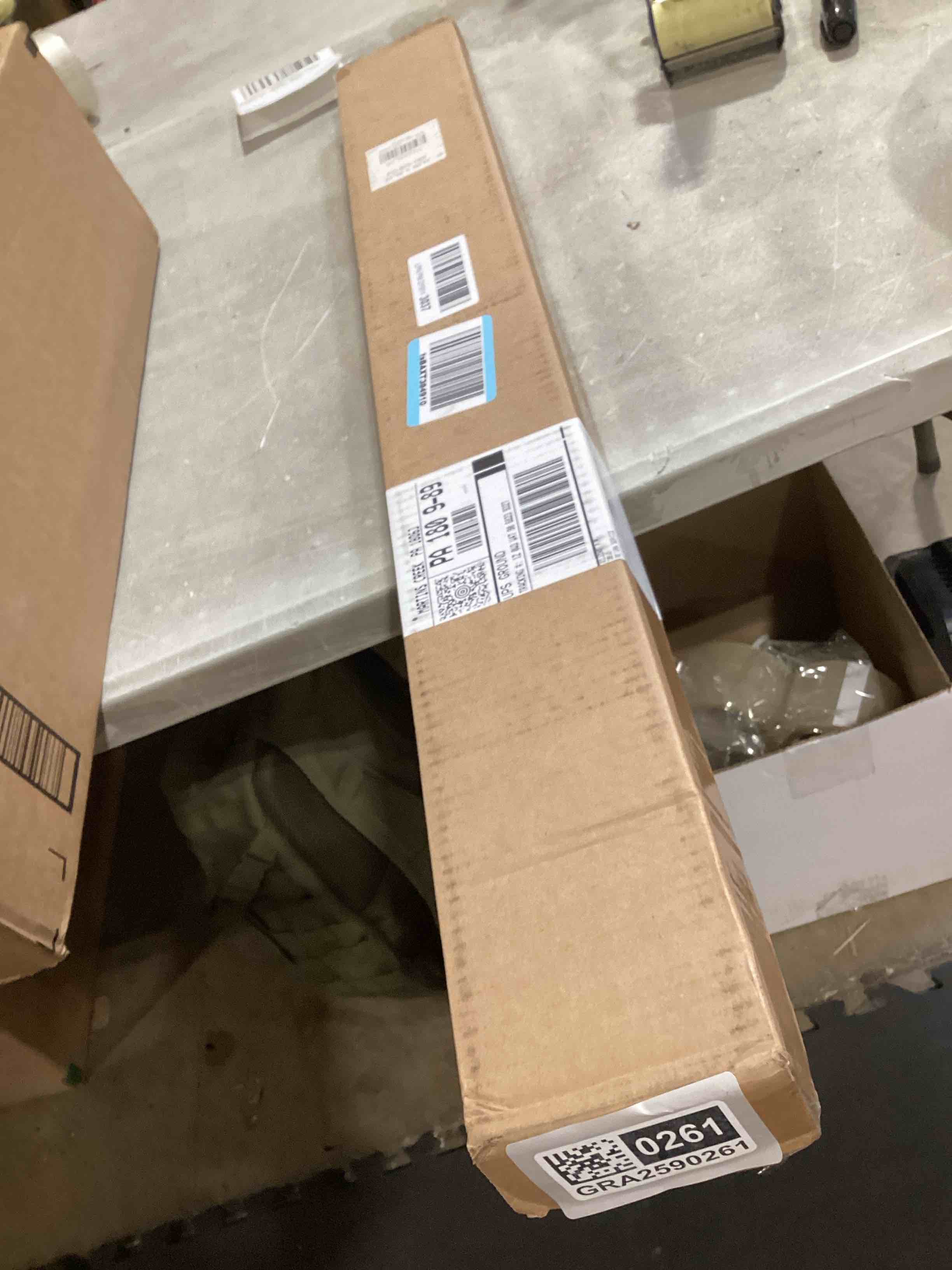 https://s3.amazonaws.com/lotting-images-prod/bidfta/GRA2590261_1750766977446.jpeg