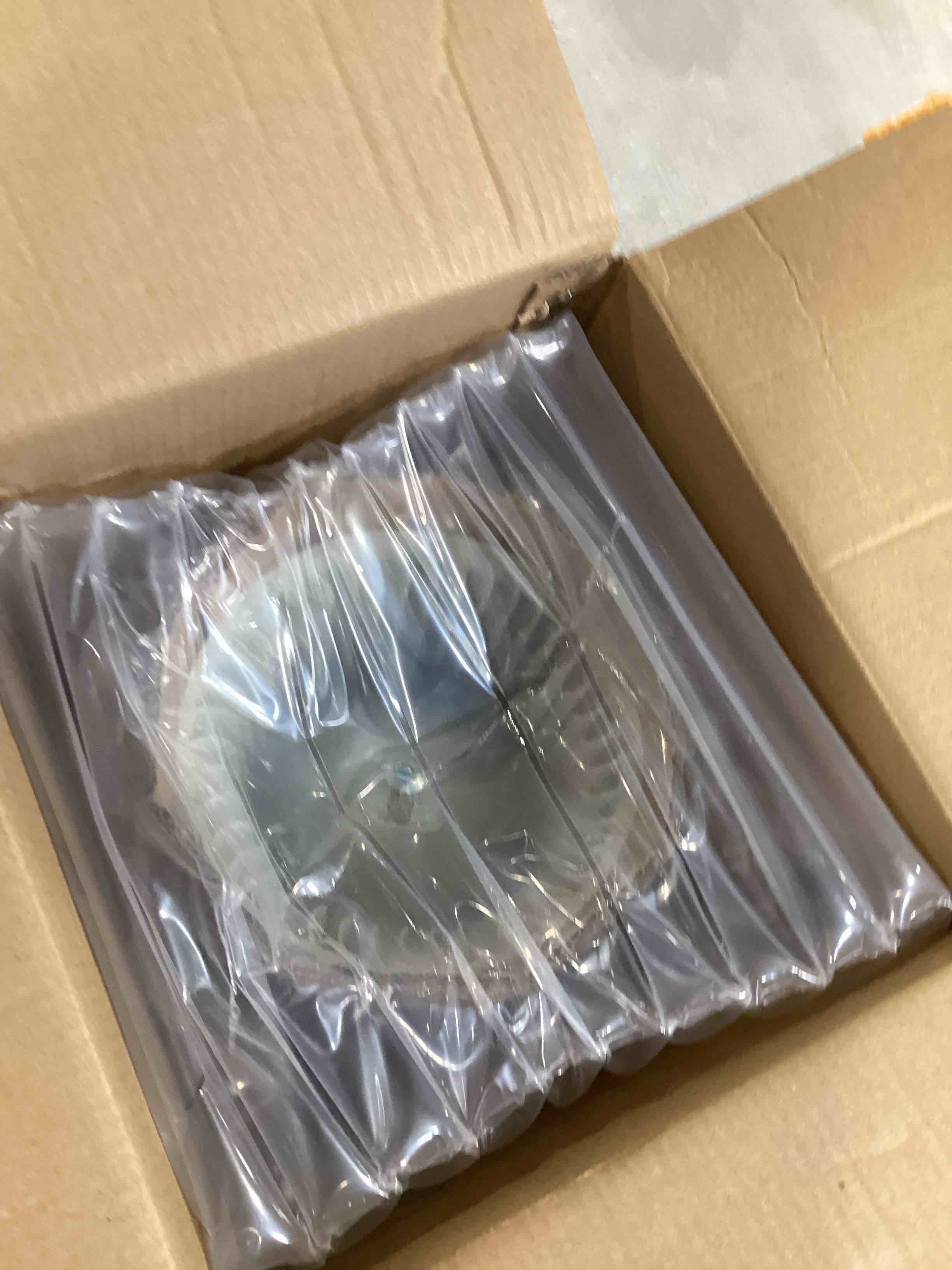 https://s3.amazonaws.com/lotting-images-prod/bidfta/GRA2590340_1750774471646.jpeg