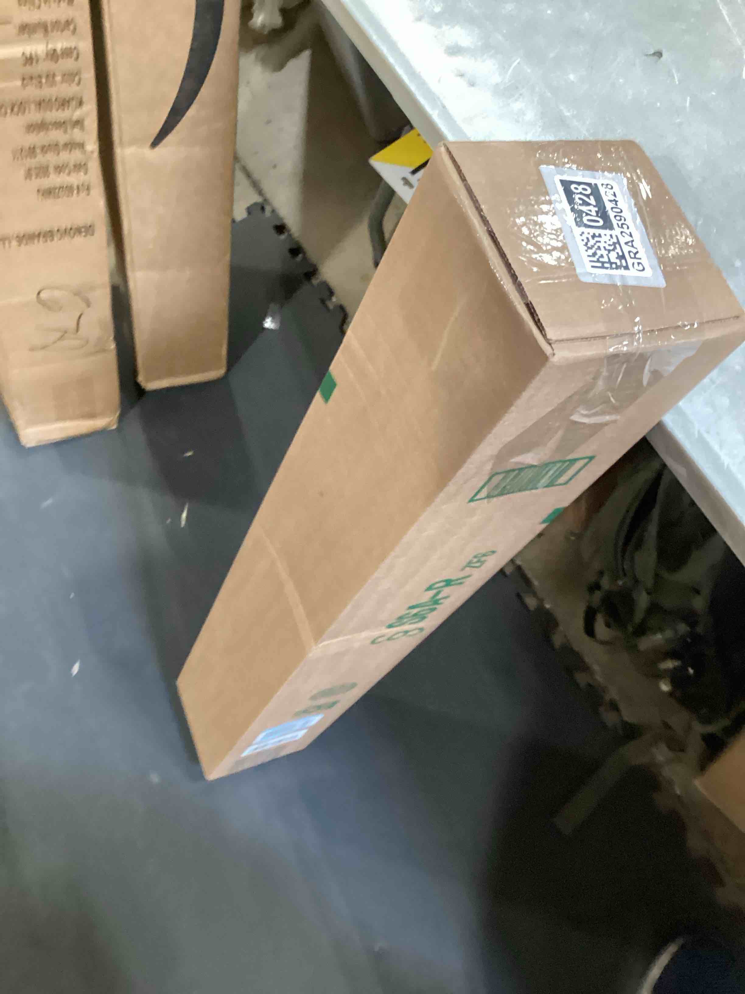 https://s3.amazonaws.com/lotting-images-prod/bidfta/GRA2590428_1750787827008.jpeg