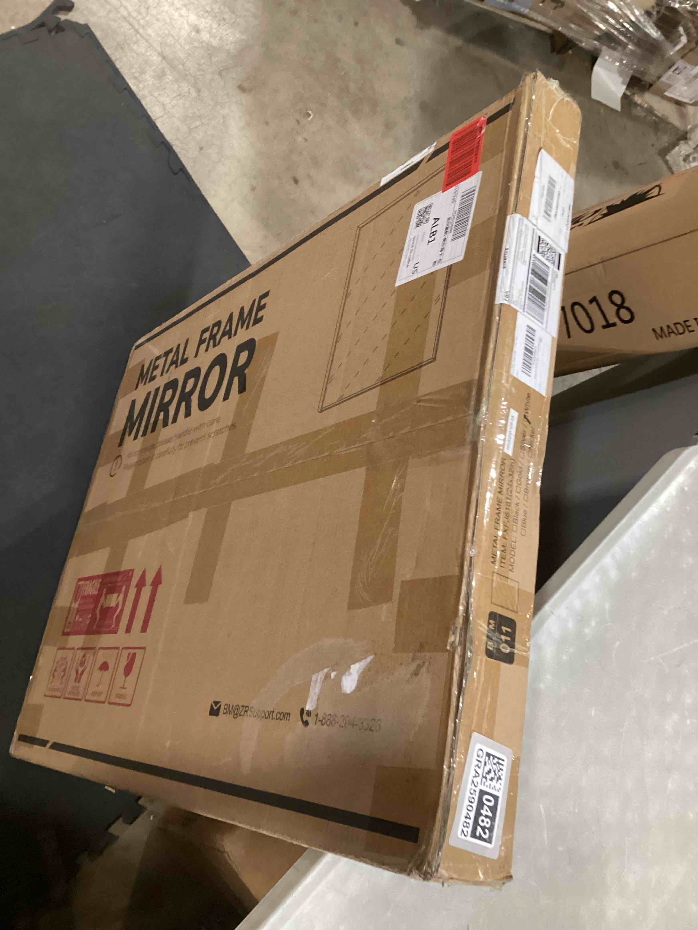https://s3.amazonaws.com/lotting-images-prod/bidfta/GRA2590482_1750851967317.jpeg