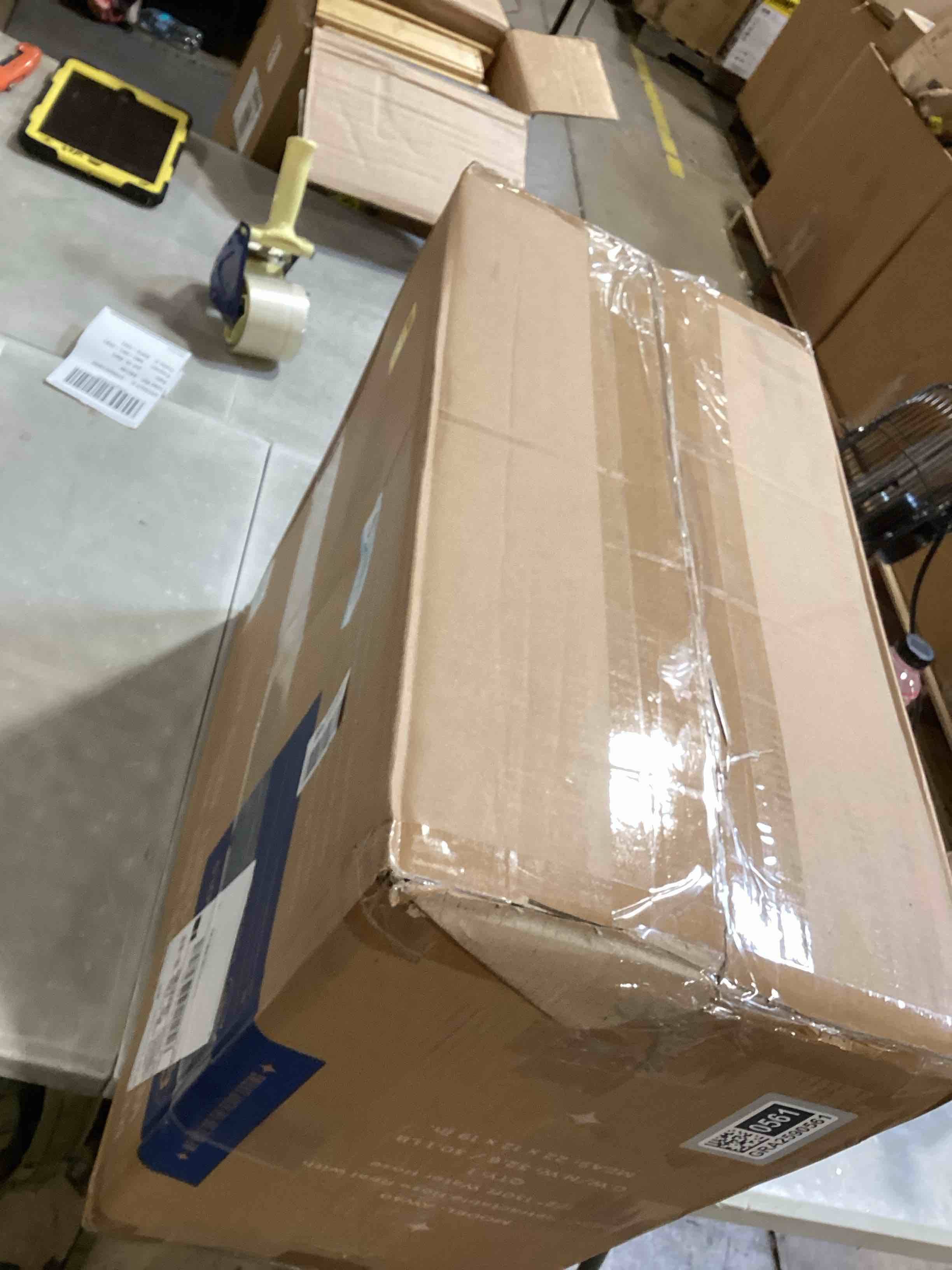 https://s3.amazonaws.com/lotting-images-prod/bidfta/GRA2590561_1750860292632.jpeg