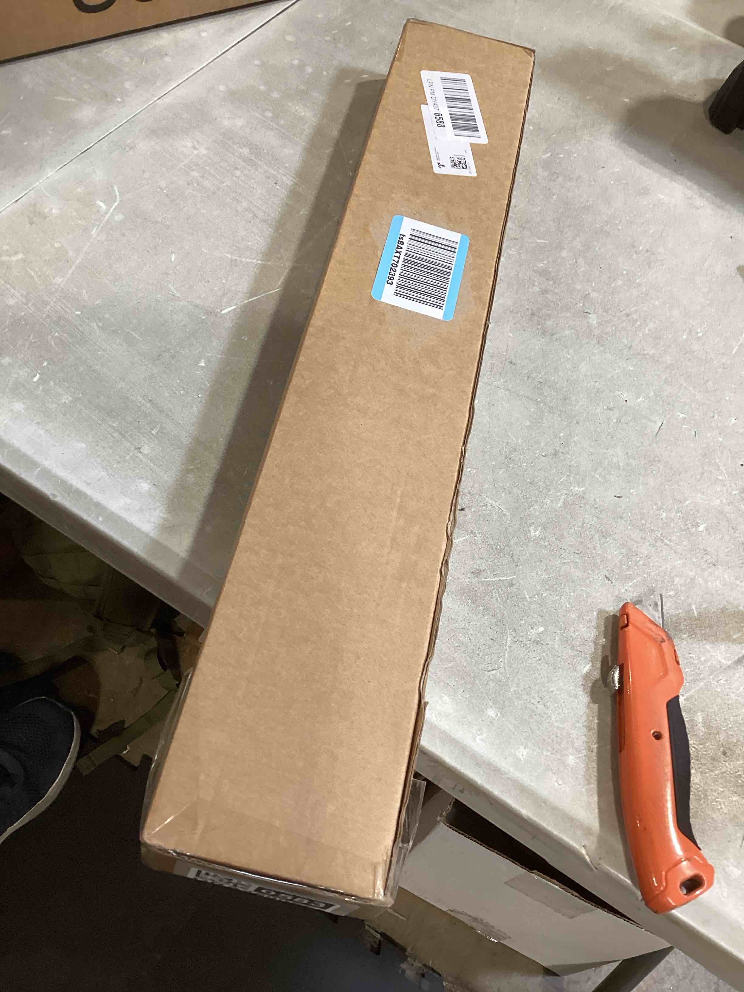 https://s3.amazonaws.com/lotting-images-prod/bidfta/GRA2590583_1750862296795.jpeg