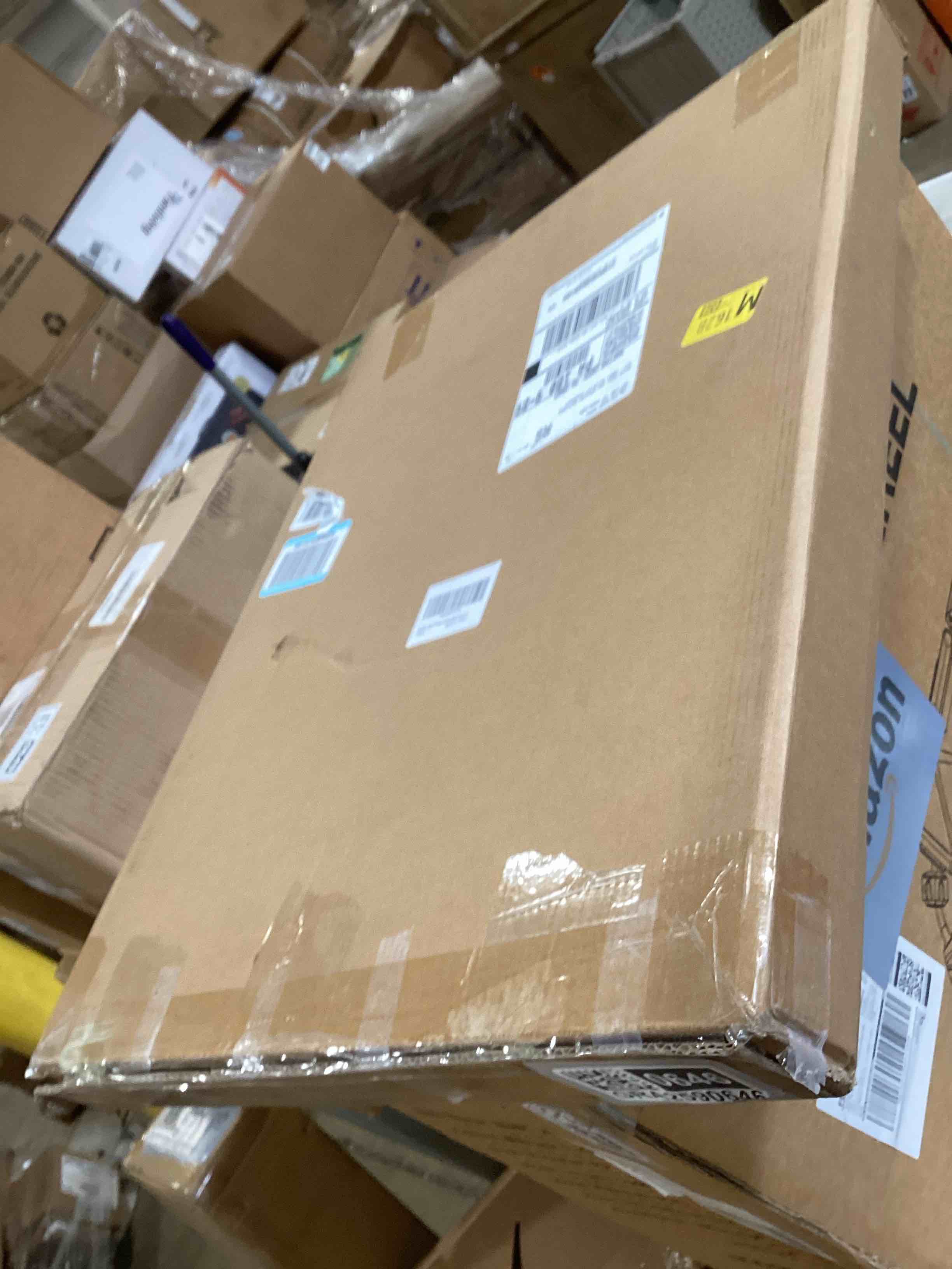 https://s3.amazonaws.com/lotting-images-prod/bidfta/GRA2590646_1750867848799.jpeg