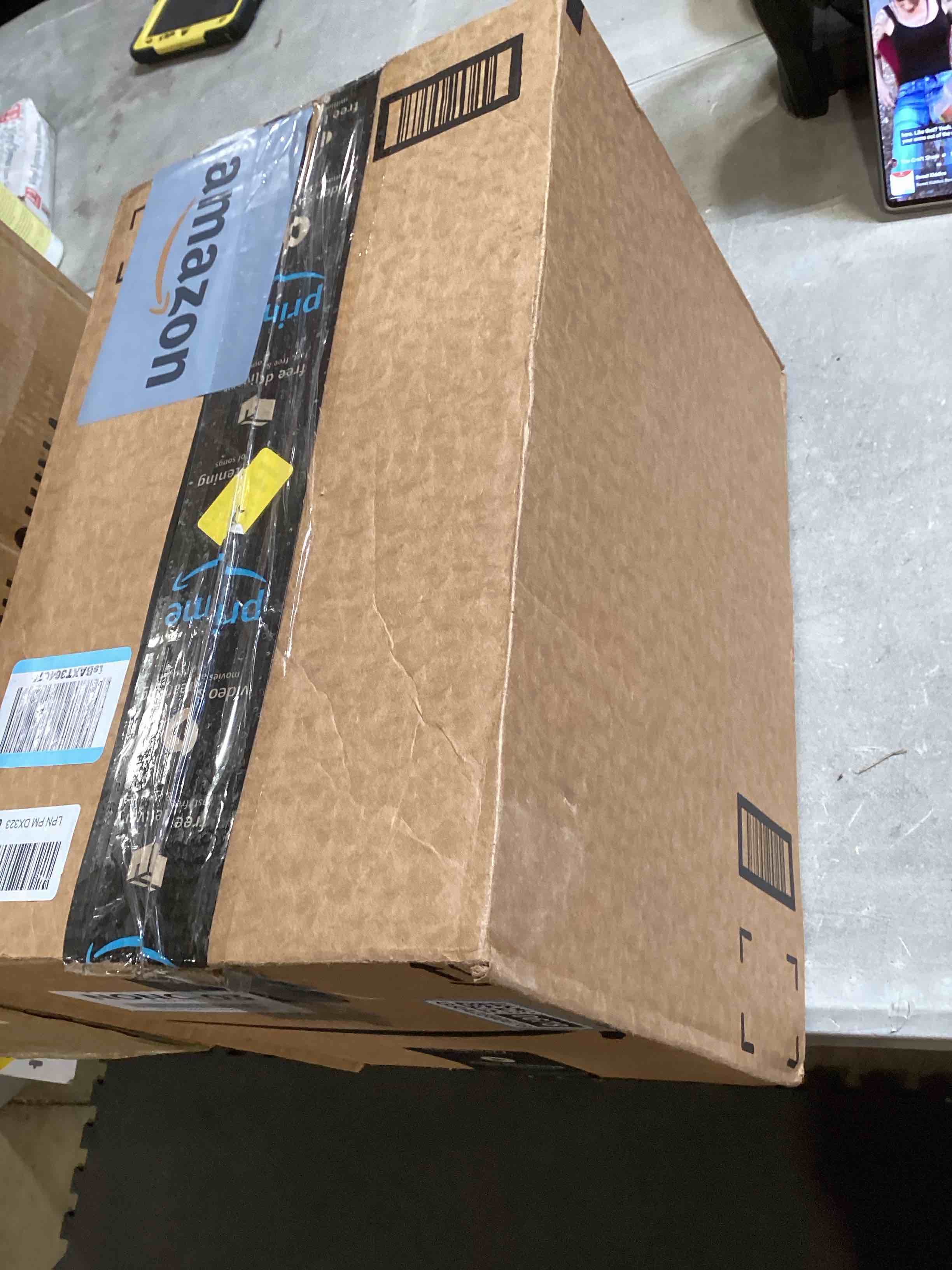 https://s3.amazonaws.com/lotting-images-prod/bidfta/GRA2590678_1750873459915.jpeg