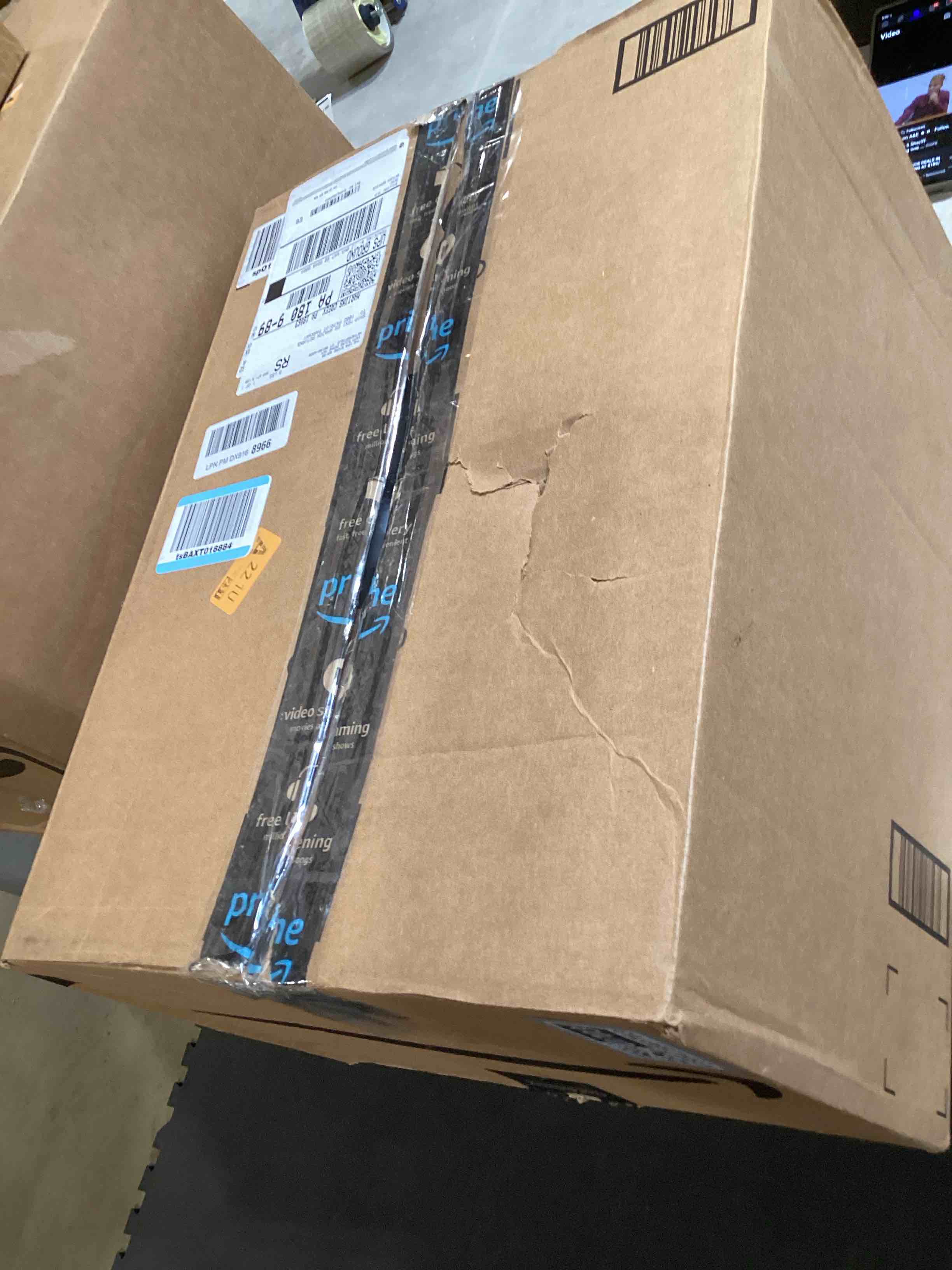 https://s3.amazonaws.com/lotting-images-prod/bidfta/GRA2590703_1750879804047.jpeg