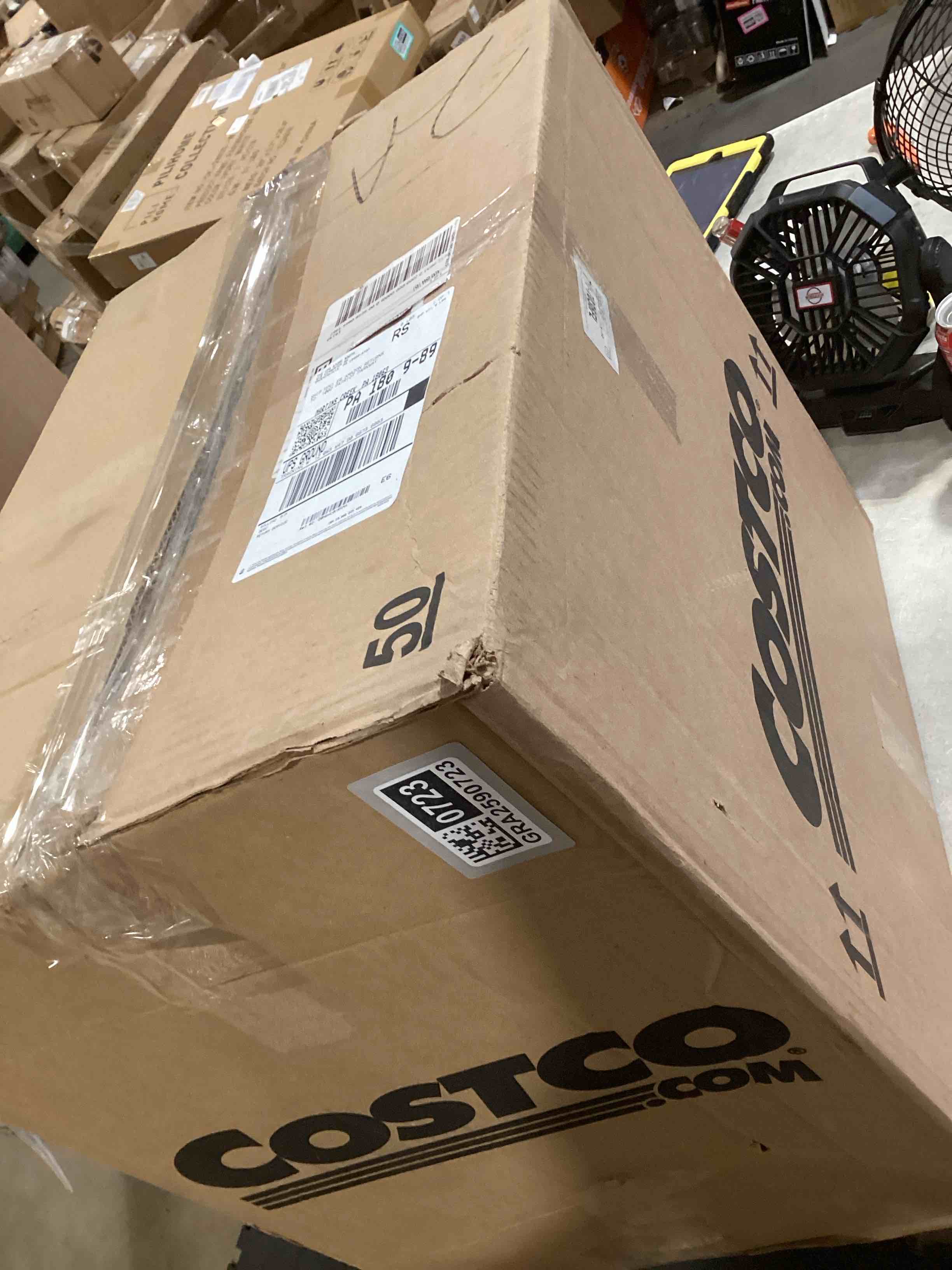 https://s3.amazonaws.com/lotting-images-prod/bidfta/GRA2590723_1750938757002.jpeg