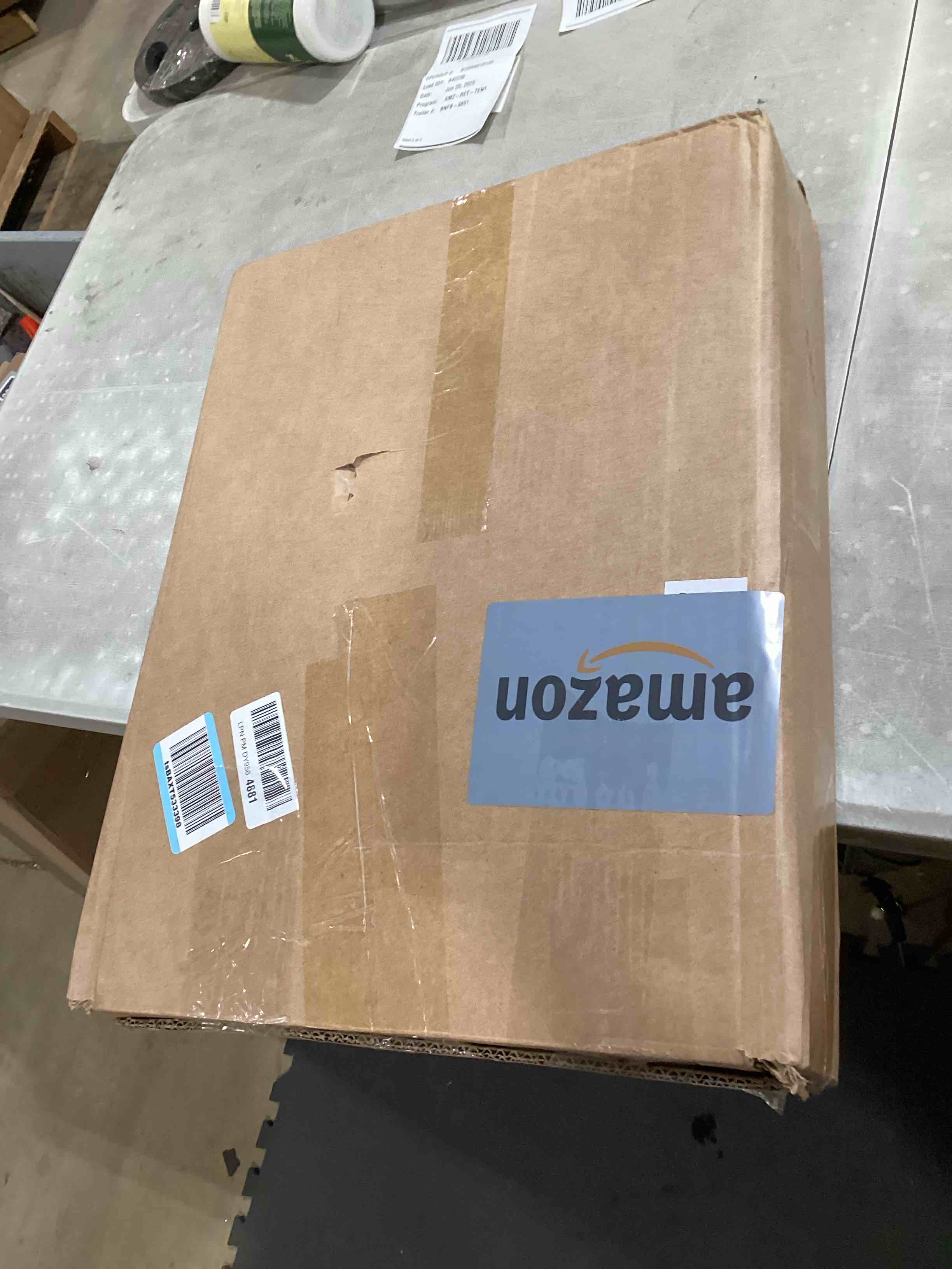 https://s3.amazonaws.com/lotting-images-prod/bidfta/GRA2590948_1750967133139.jpeg