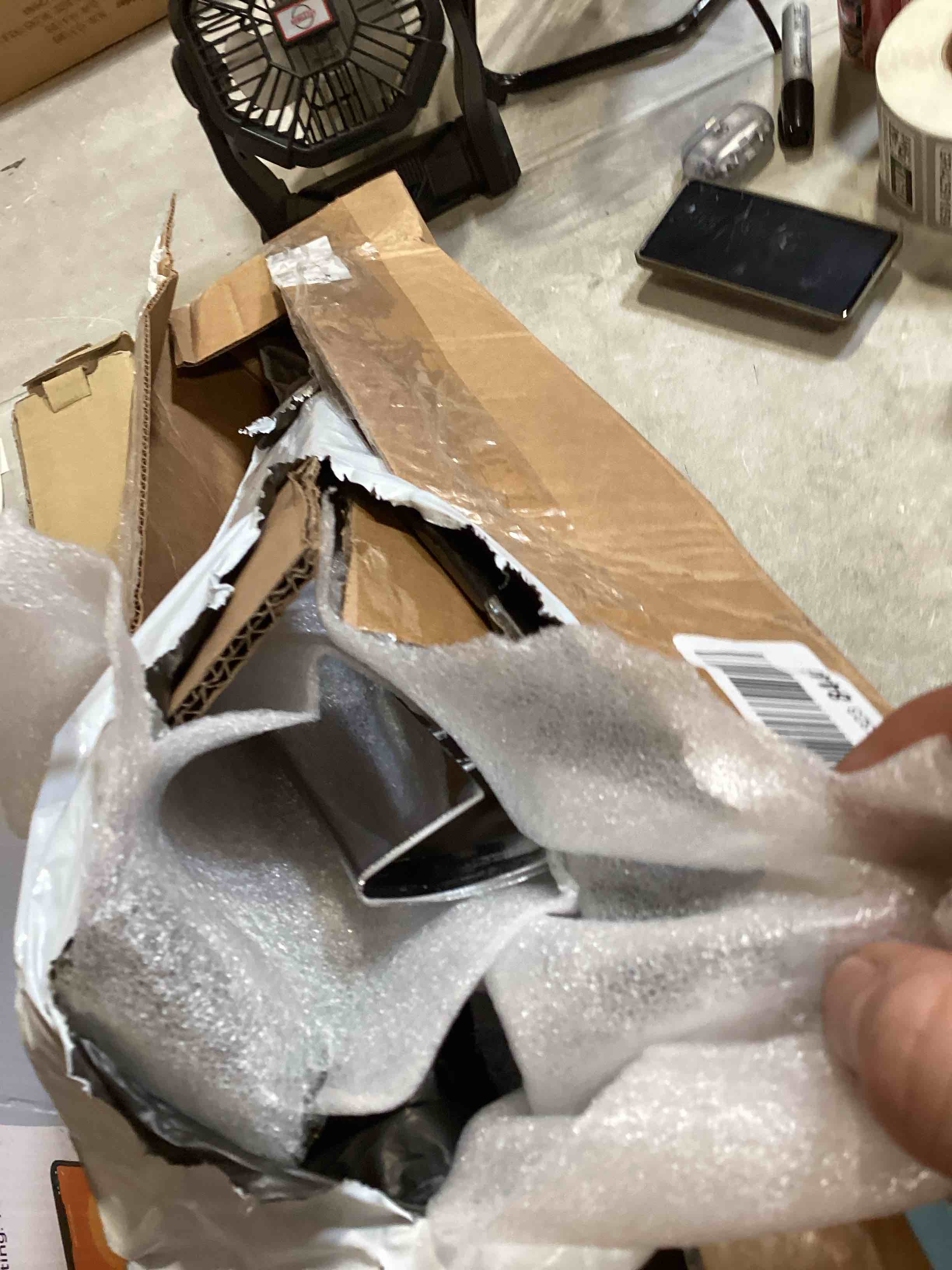 https://s3.amazonaws.com/lotting-images-prod/bidfta/GRA2591045_1751036610731.jpeg