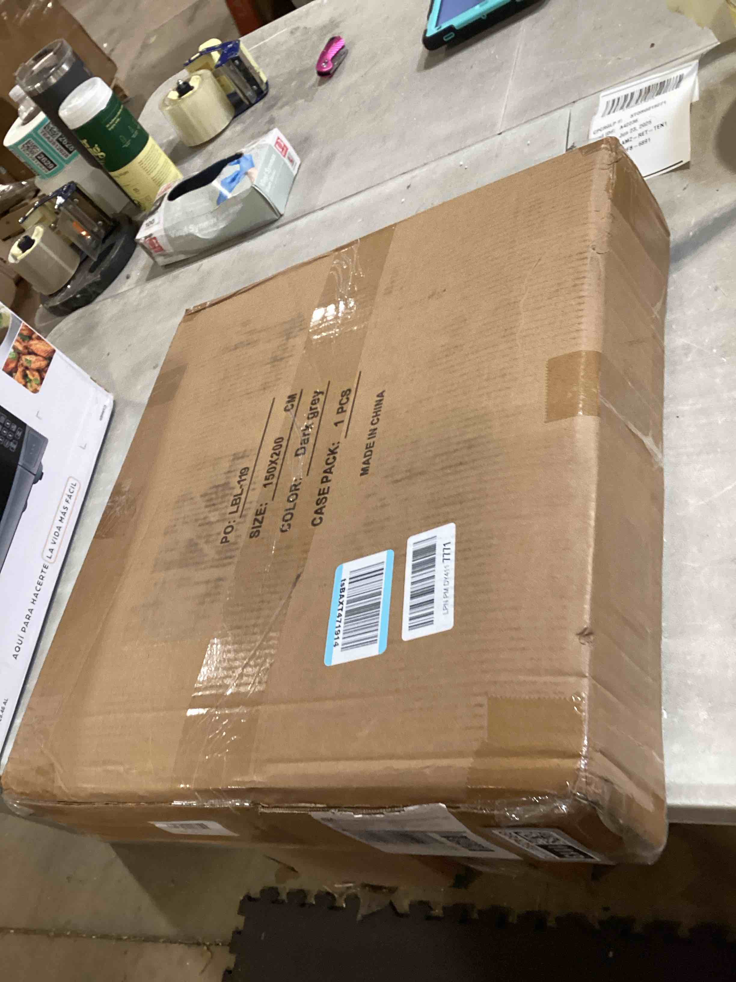 https://s3.amazonaws.com/lotting-images-prod/bidfta/GRA2591113_1751045189221.jpeg