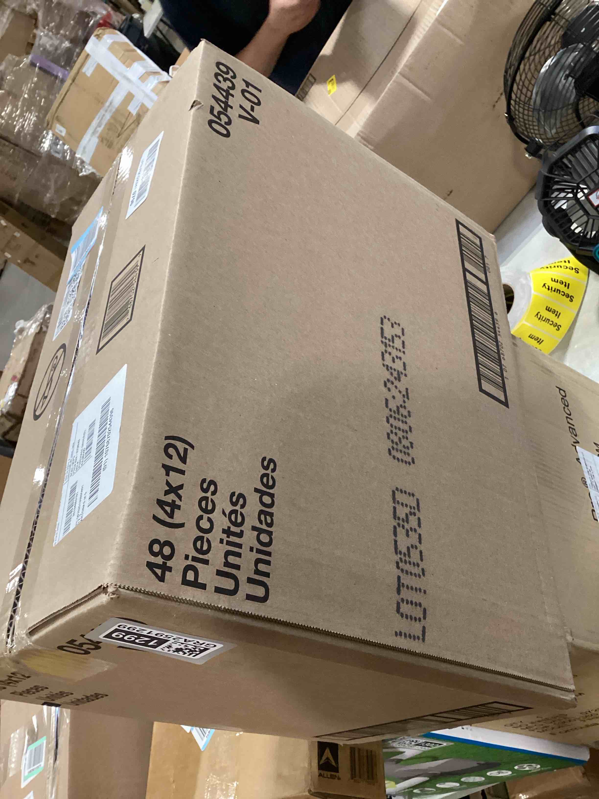https://s3.amazonaws.com/lotting-images-prod/bidfta/GRA2591299_1751289752471.jpeg