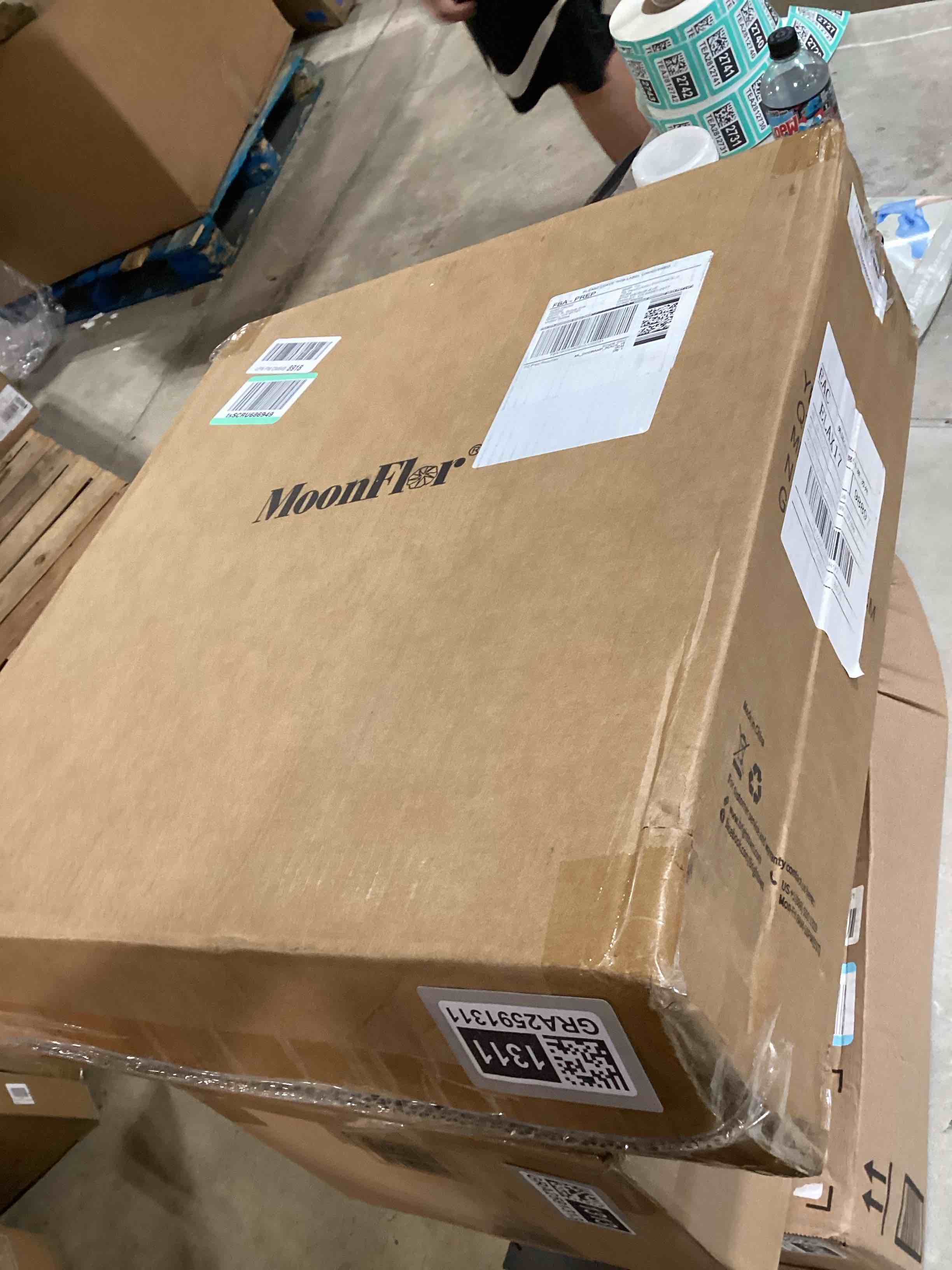 https://s3.amazonaws.com/lotting-images-prod/bidfta/GRA2591311_1751290223579.jpeg