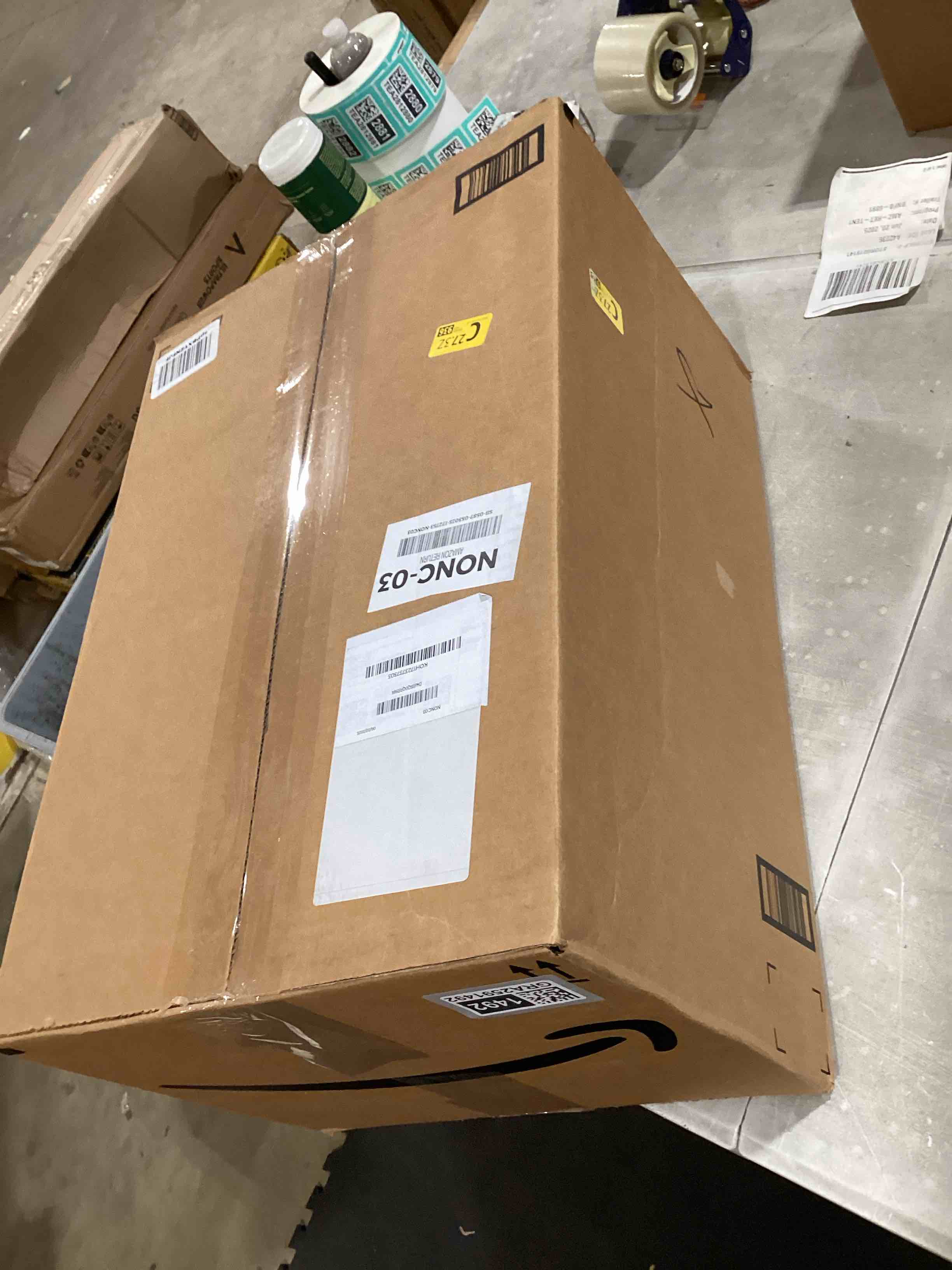 https://s3.amazonaws.com/lotting-images-prod/bidfta/GRA2591492_1751372408572.jpeg