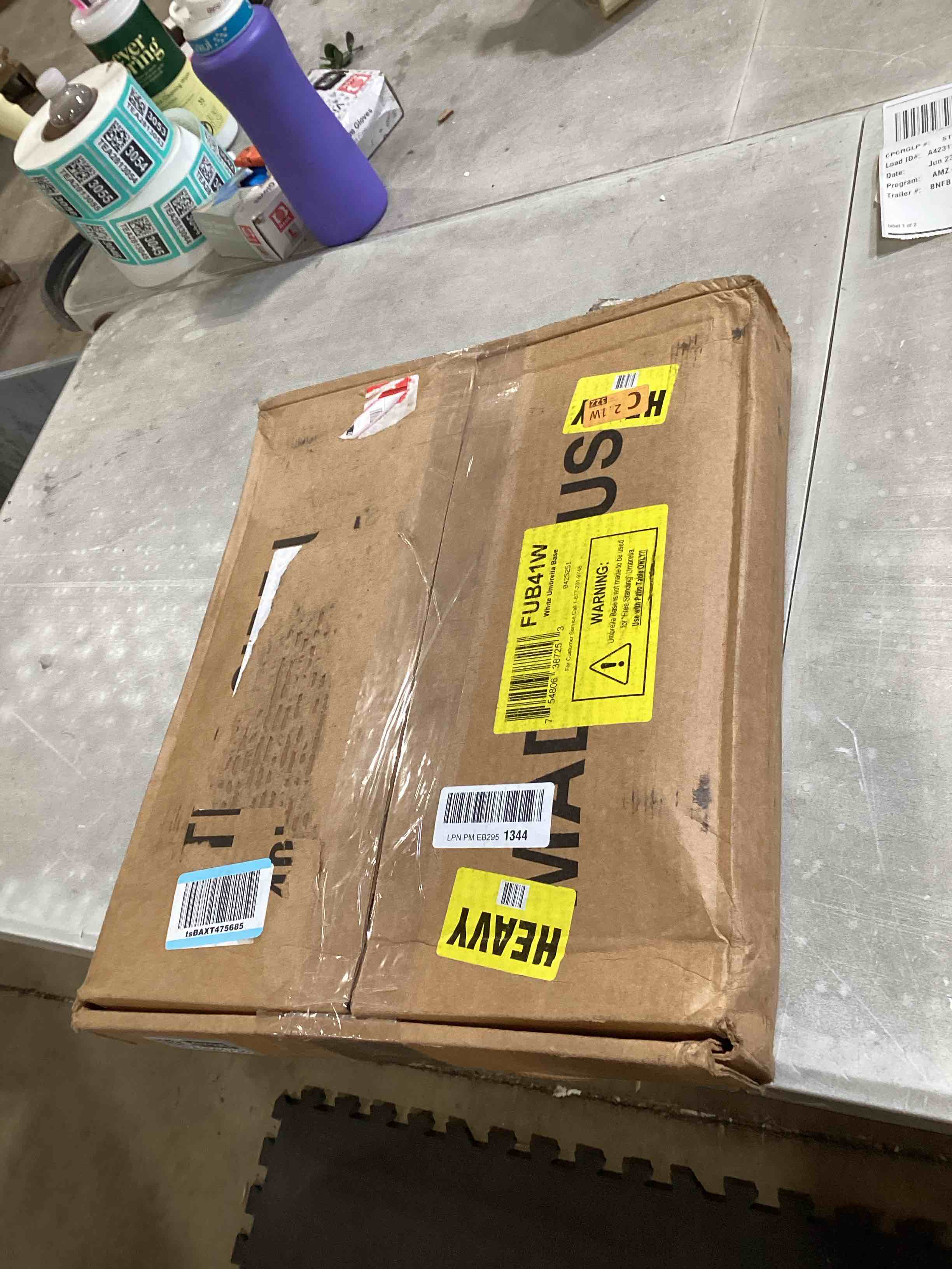 https://s3.amazonaws.com/lotting-images-prod/bidfta/GRA2591735_1751465439958.jpeg
