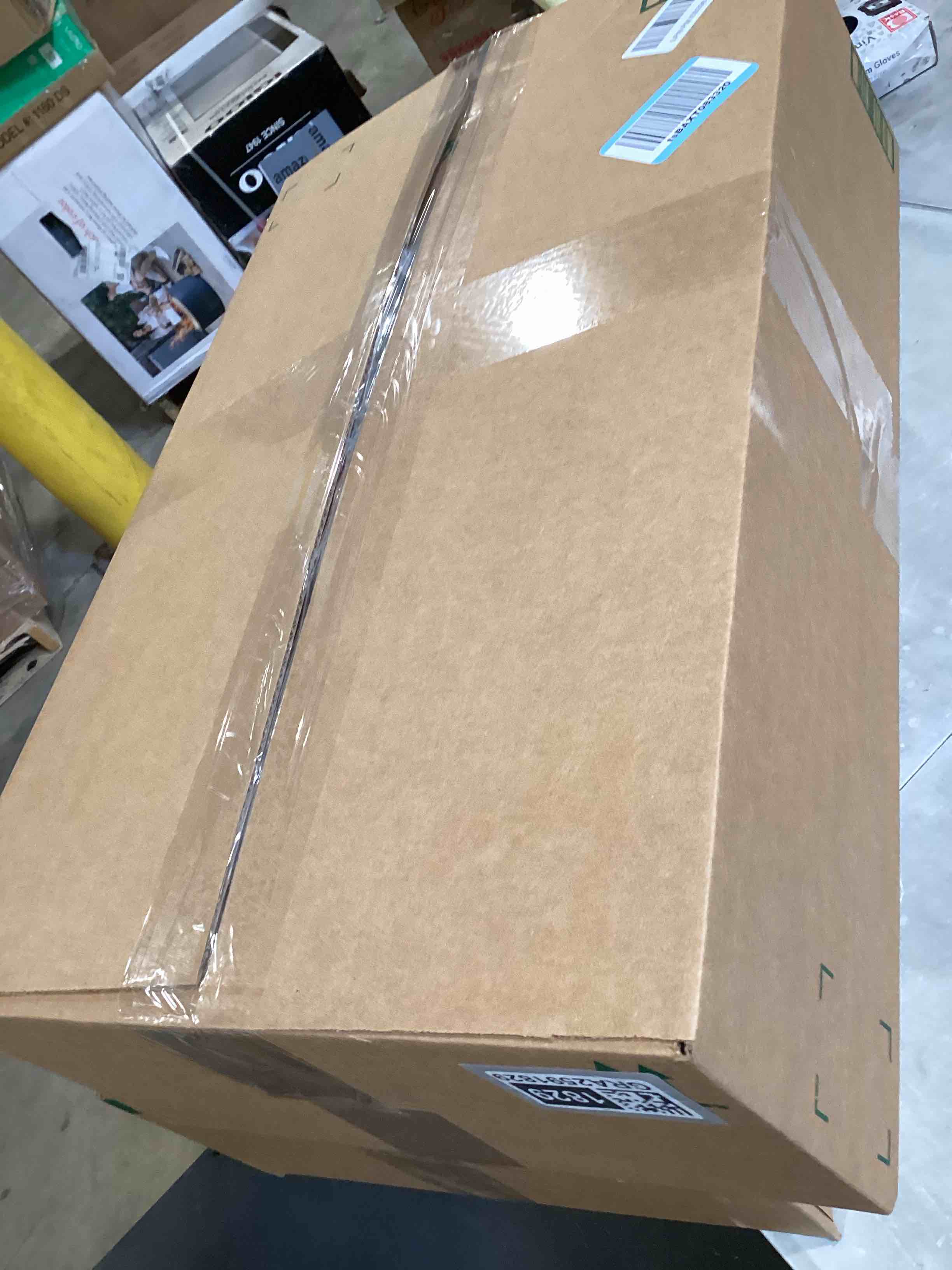 https://s3.amazonaws.com/lotting-images-prod/bidfta/GRA2591829_1751483016802.jpeg
