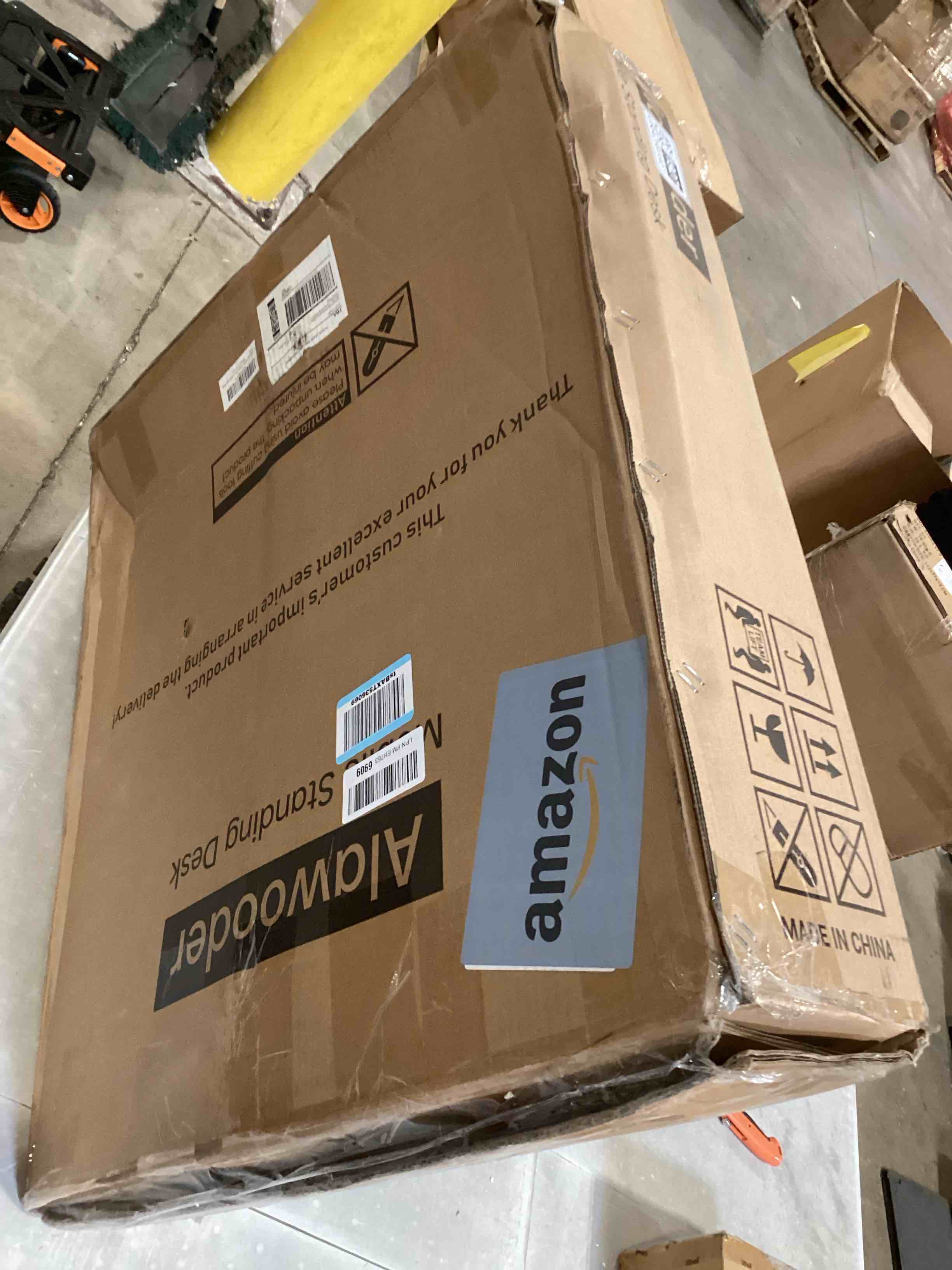 https://s3.amazonaws.com/lotting-images-prod/bidfta/GRA2591927_1751553818645.jpeg