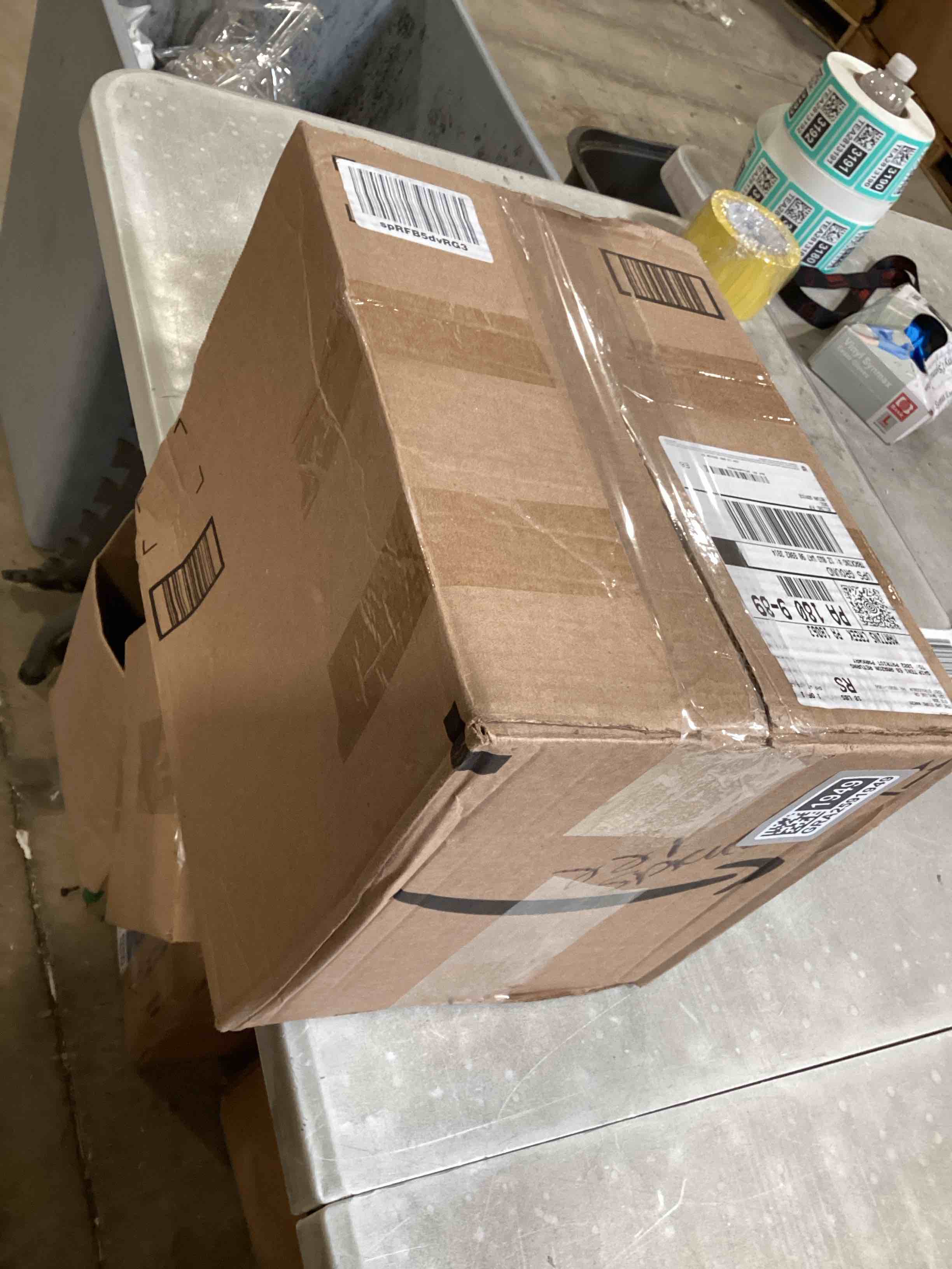 https://s3.amazonaws.com/lotting-images-prod/bidfta/GRA2591949_1751556487209.jpeg