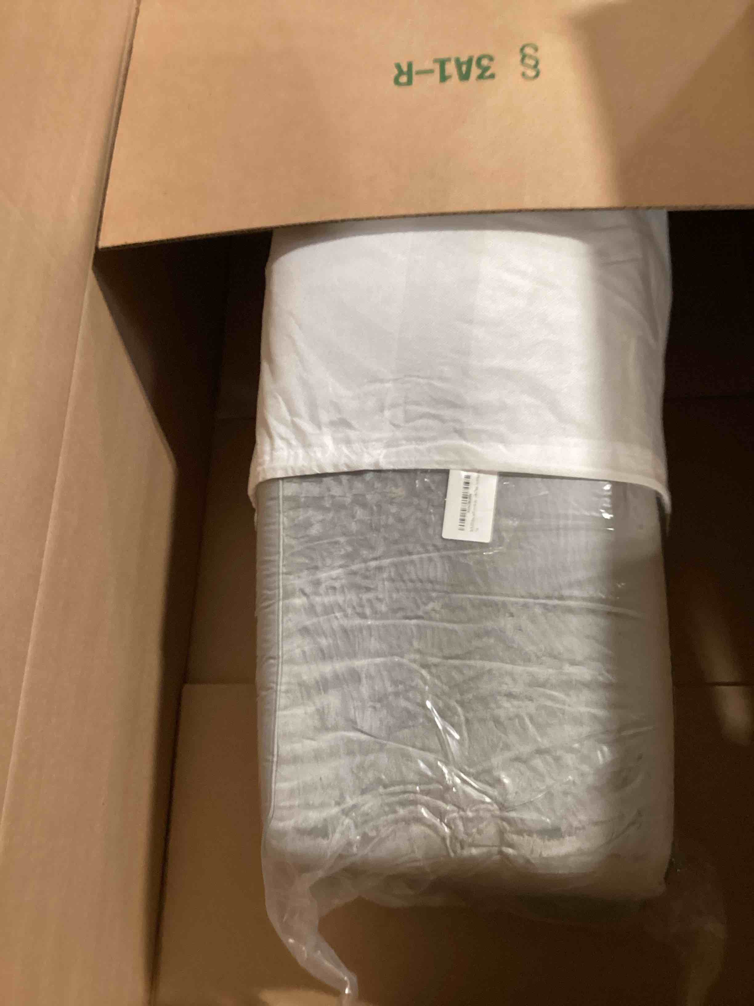 https://s3.amazonaws.com/lotting-images-prod/bidfta/GRA2592127_1751887677313.jpeg