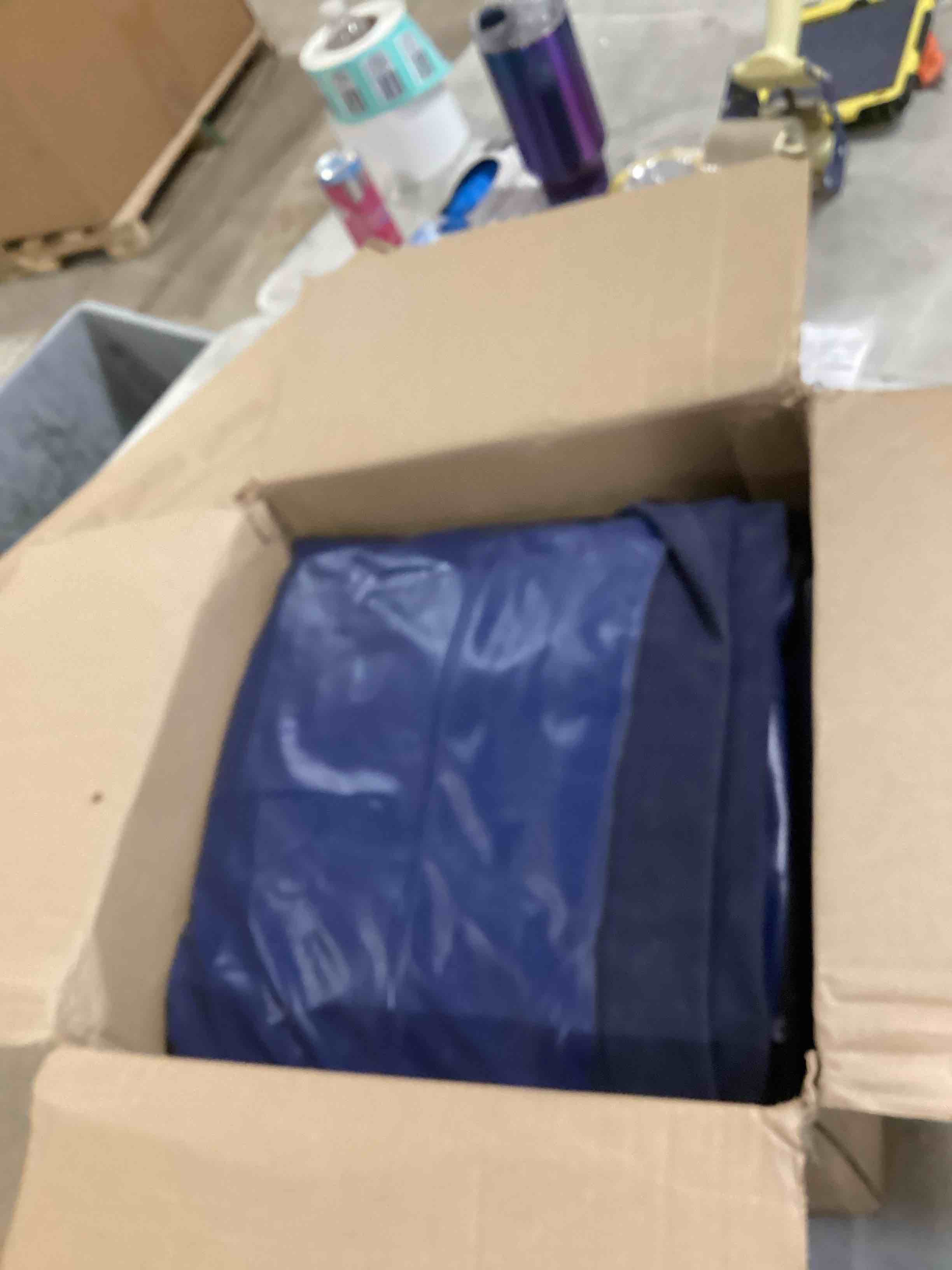 https://s3.amazonaws.com/lotting-images-prod/bidfta/GRA2592142_1751890351297.jpeg
