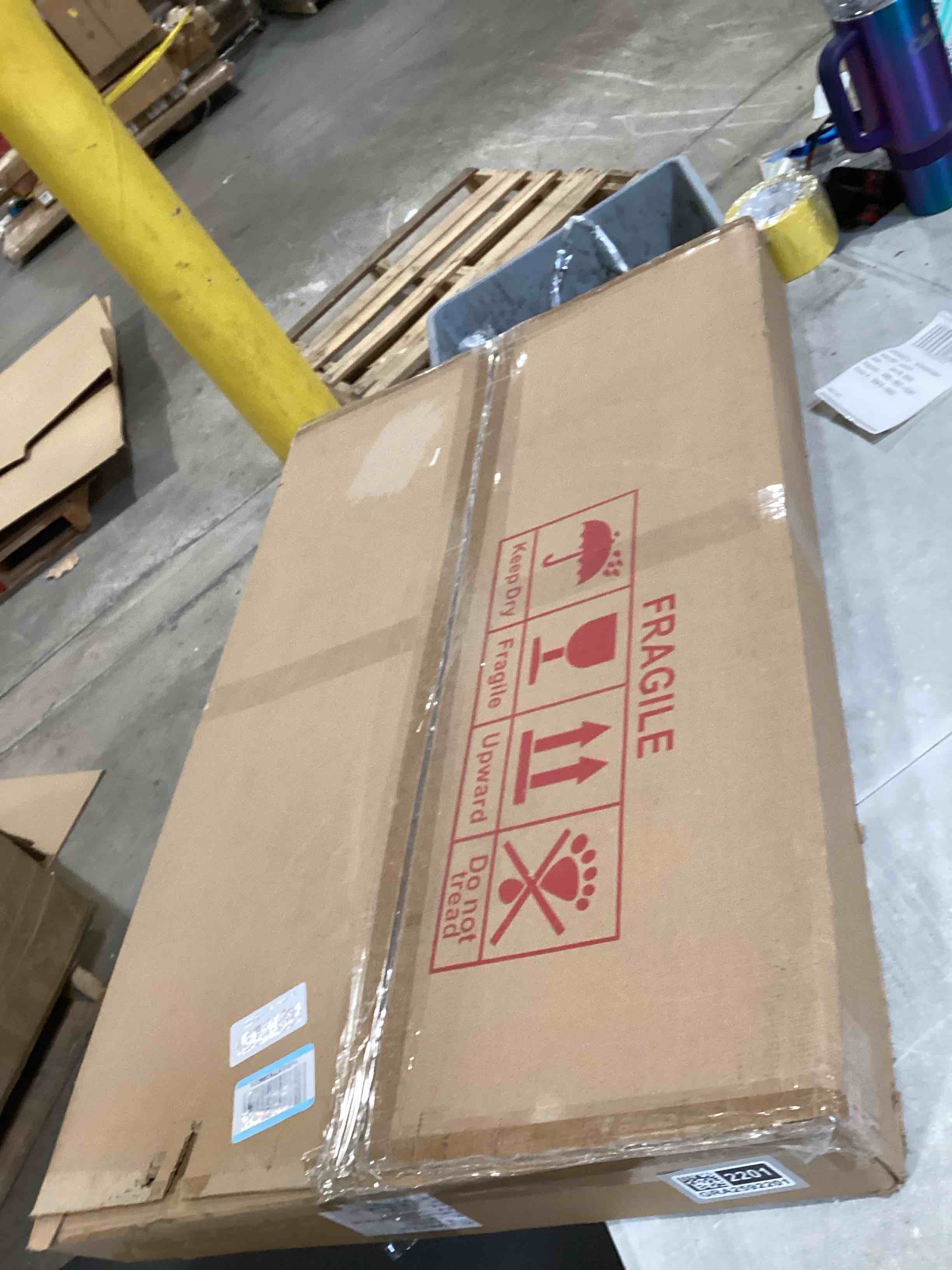 https://s3.amazonaws.com/lotting-images-prod/bidfta/GRA2592201_1751896374839.jpeg