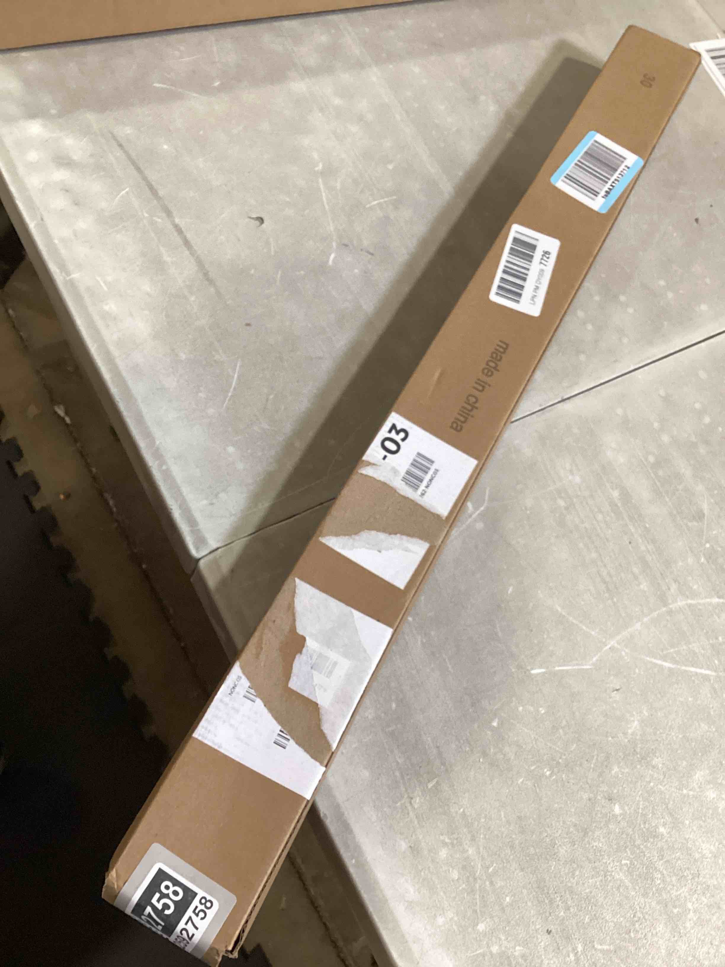 https://s3.amazonaws.com/lotting-images-prod/bidfta/GRA2592758_1751995583034.jpeg
