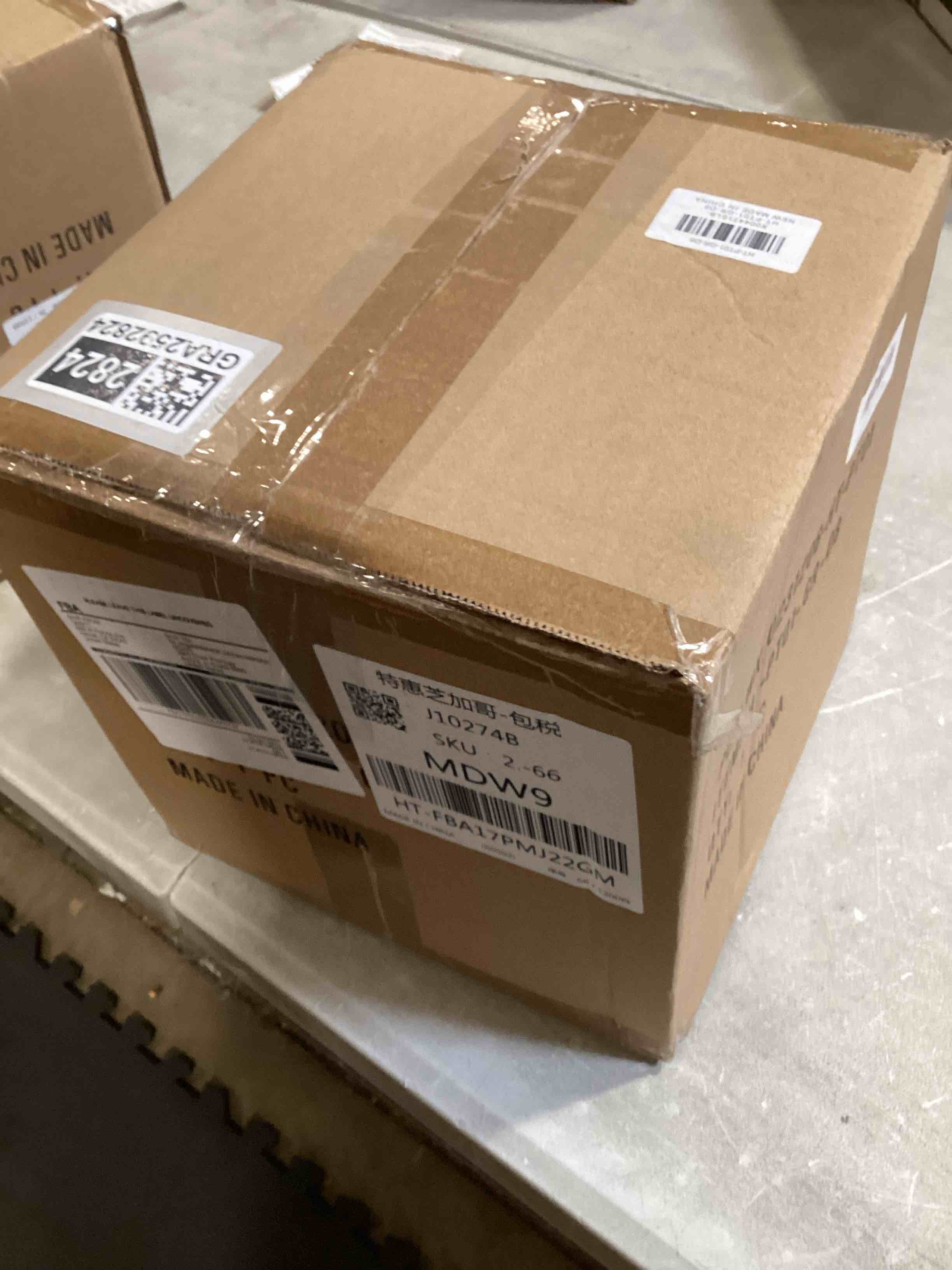 https://s3.amazonaws.com/lotting-images-prod/bidfta/GRA2592825_1751999813339.jpeg