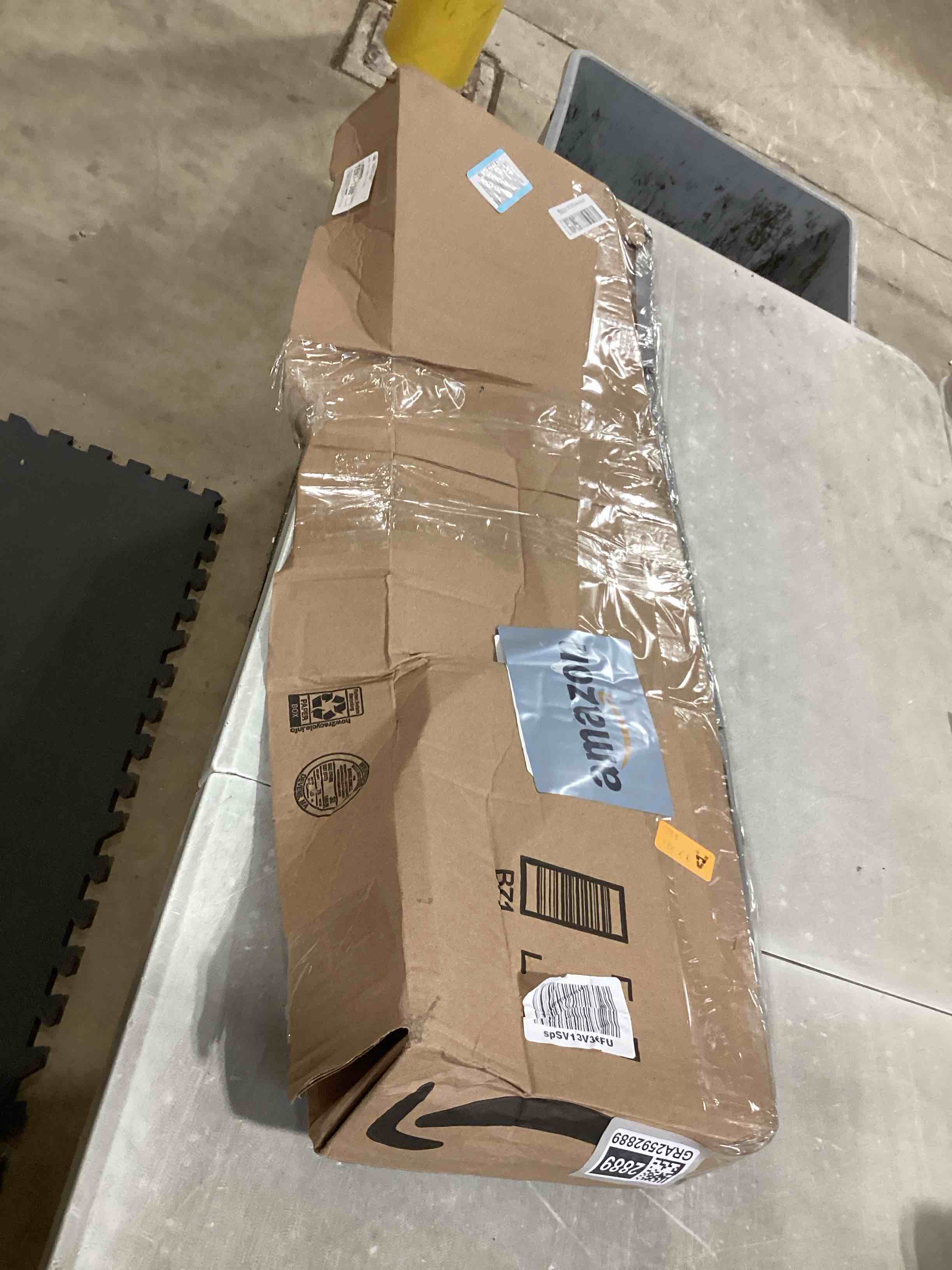 https://s3.amazonaws.com/lotting-images-prod/bidfta/GRA2592889_1752063085302.jpeg