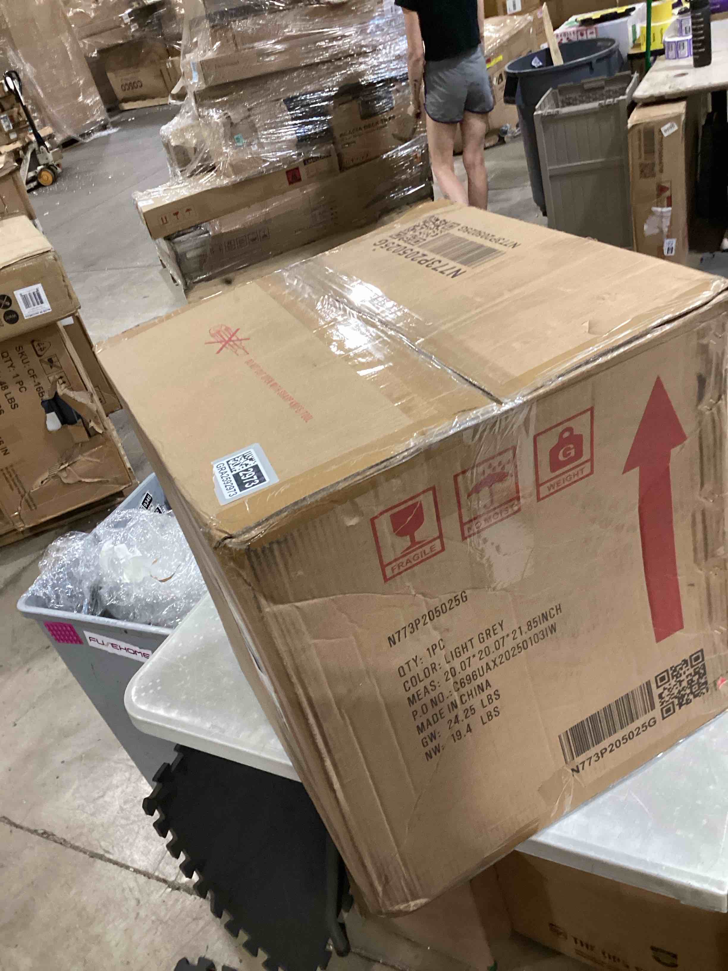 https://s3.amazonaws.com/lotting-images-prod/bidfta/GRA2592973_1752151328011.jpeg