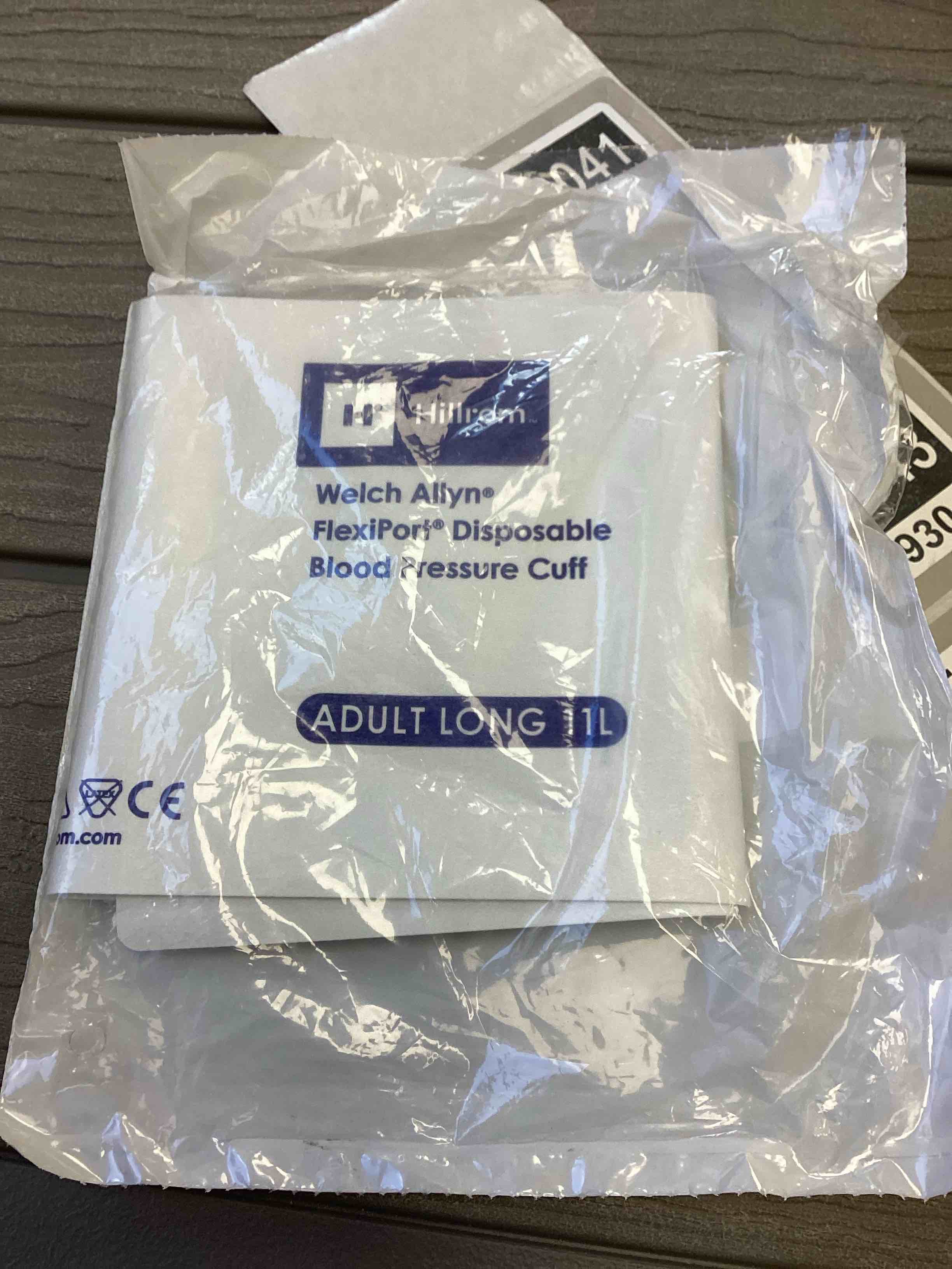 Welch Allyn® FlexiPort® Disposable Blood Pressure Cuff Adult Long 11L