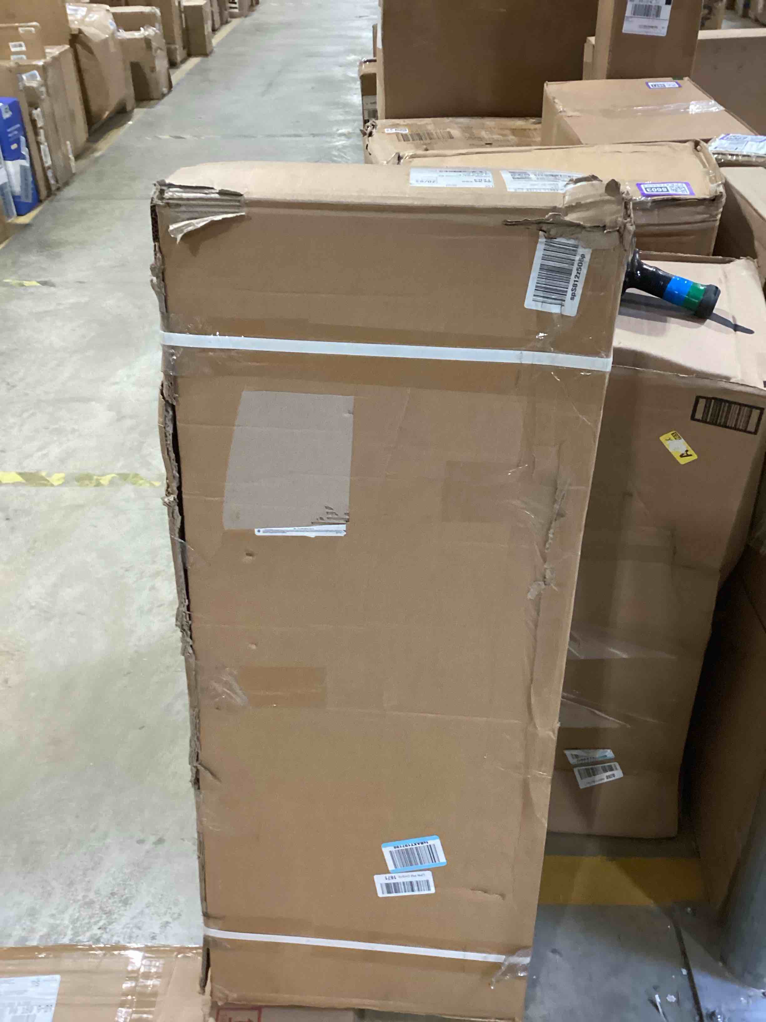 https://s3.amazonaws.com/lotting-images-prod/bidfta/GRA2593093_1759852545712.jpeg