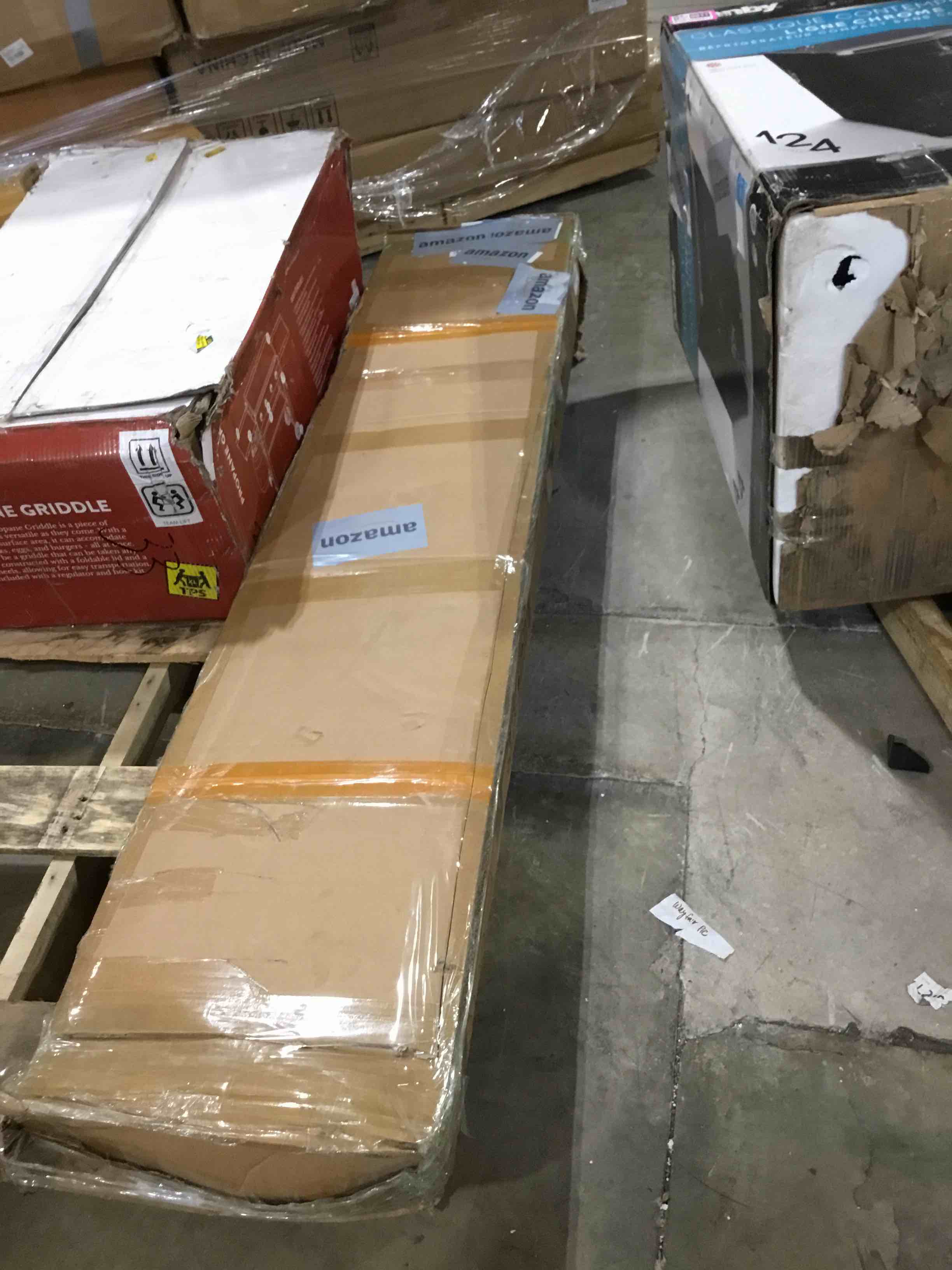 https://s3.amazonaws.com/lotting-images-prod/bidfta/GRA2596004_1751463701807.jpeg