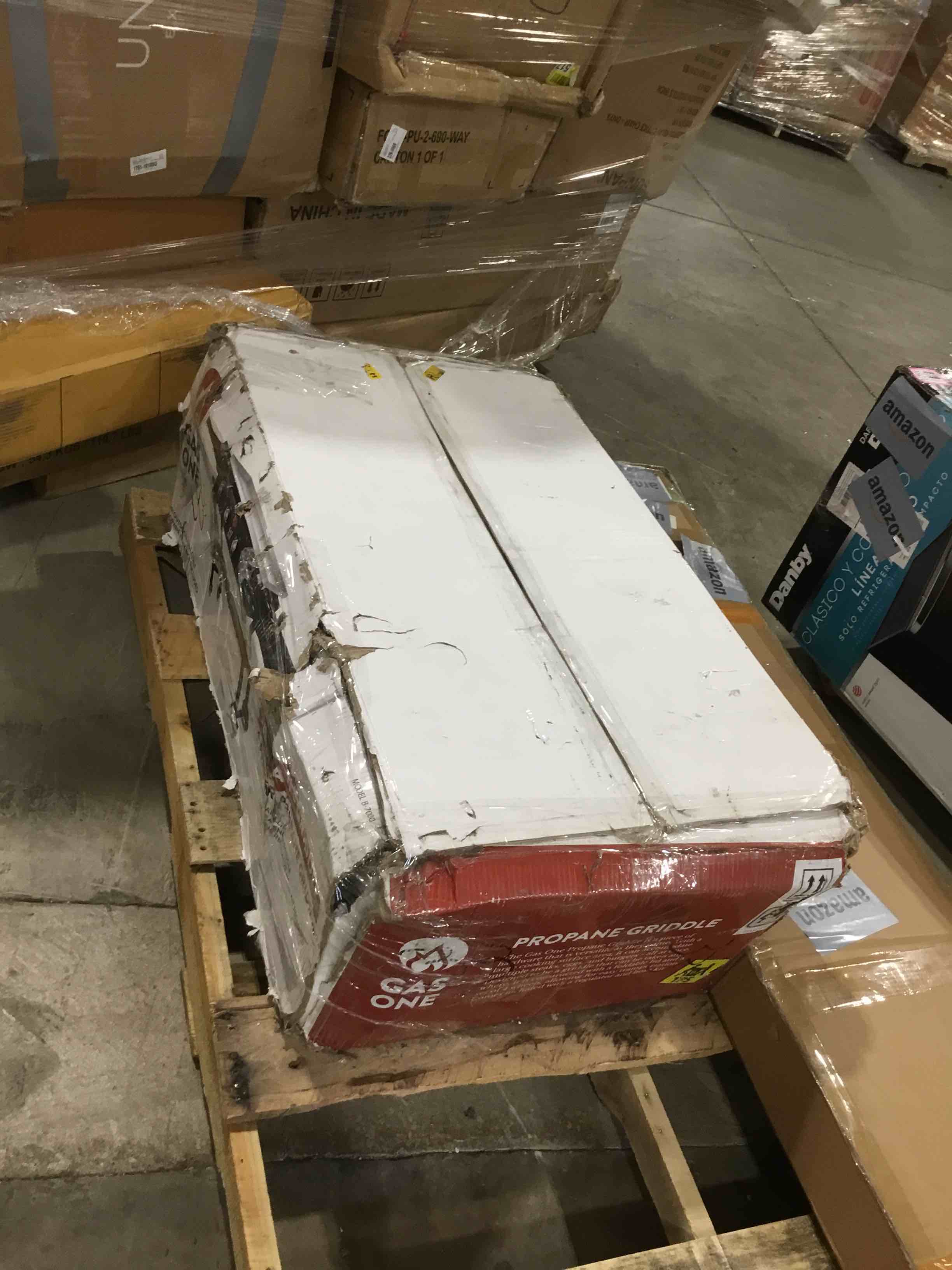 https://s3.amazonaws.com/lotting-images-prod/bidfta/GRA2596005_1751463953025.jpeg