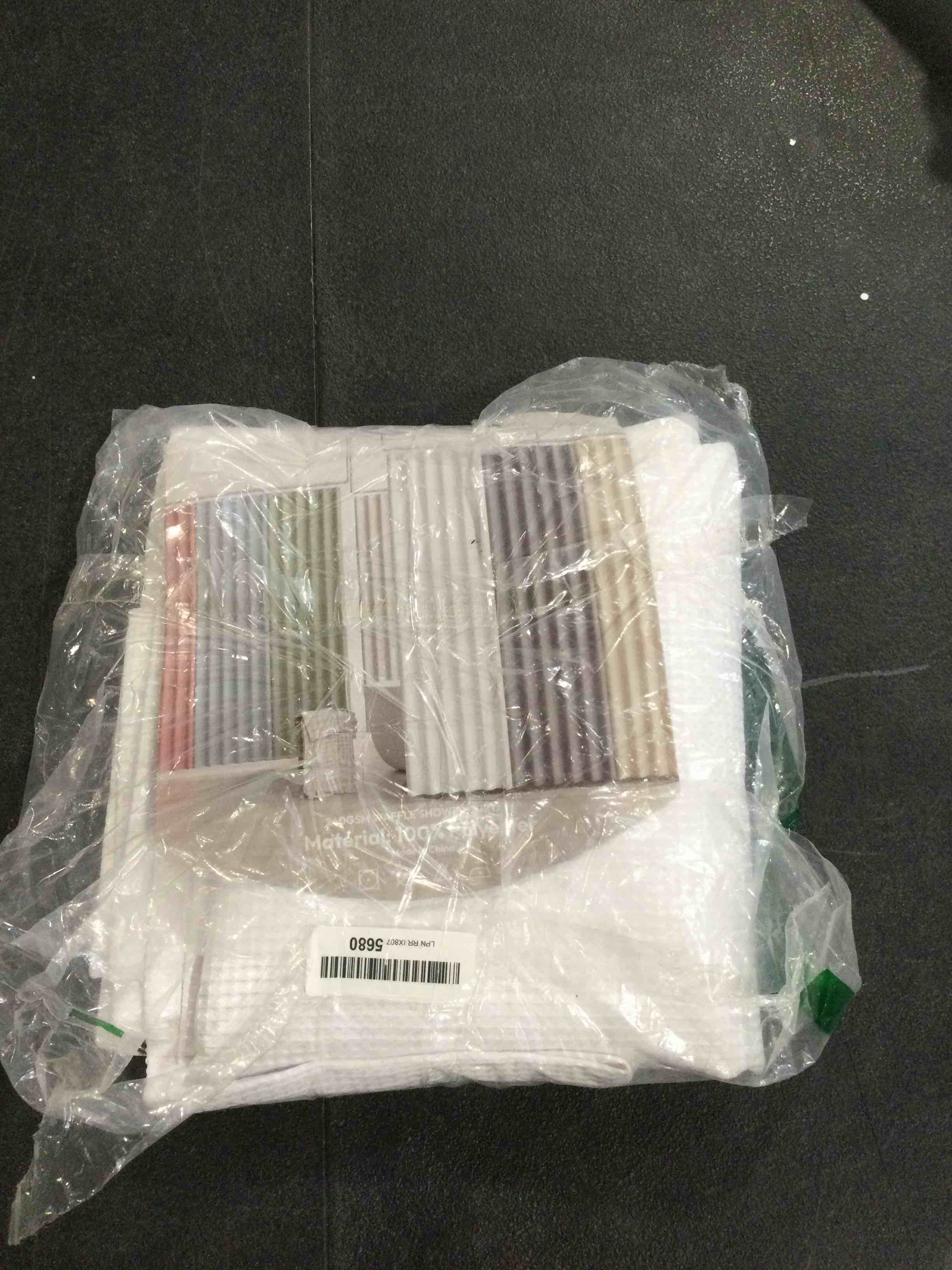 https://s3.amazonaws.com/lotting-images-prod/bidfta/GRA2596071_1751544658614.jpeg