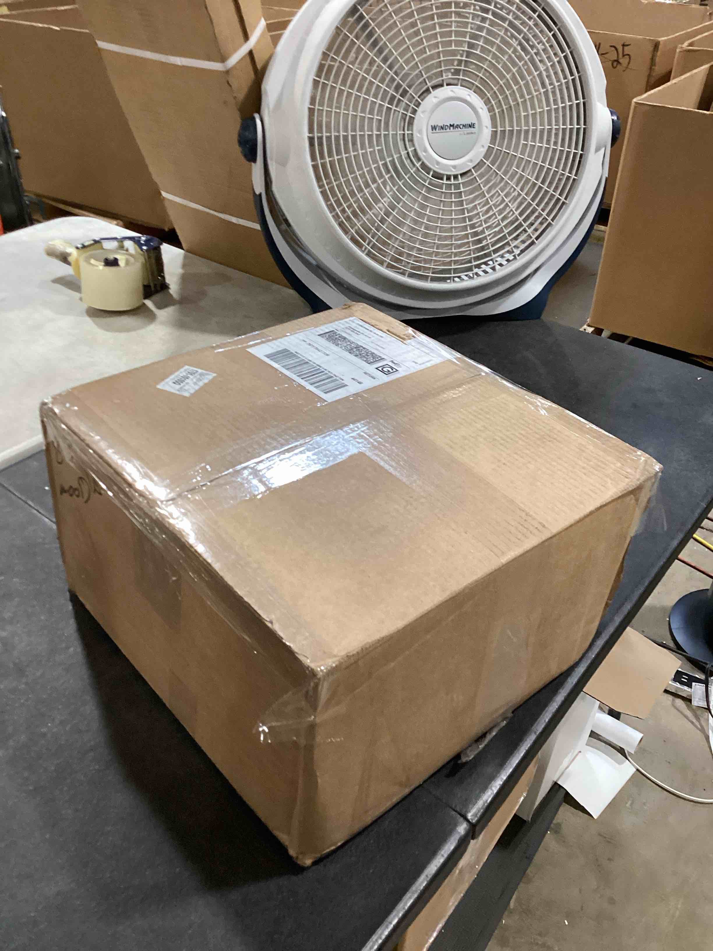 https://s3.amazonaws.com/lotting-images-prod/bidfta/GRA2596199_1751977377845.jpeg