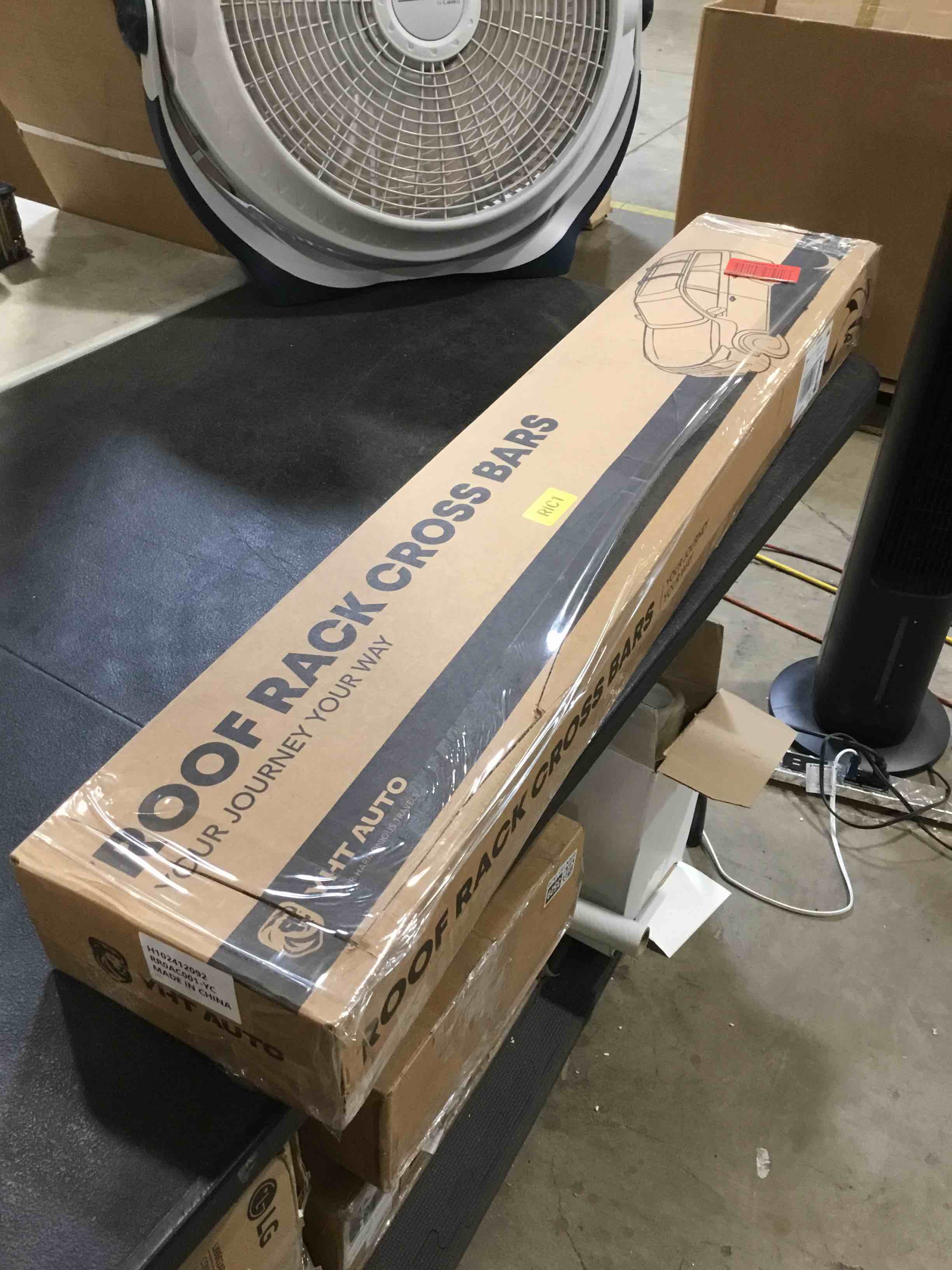 https://s3.amazonaws.com/lotting-images-prod/bidfta/GRA2596218_1751982639320.jpeg