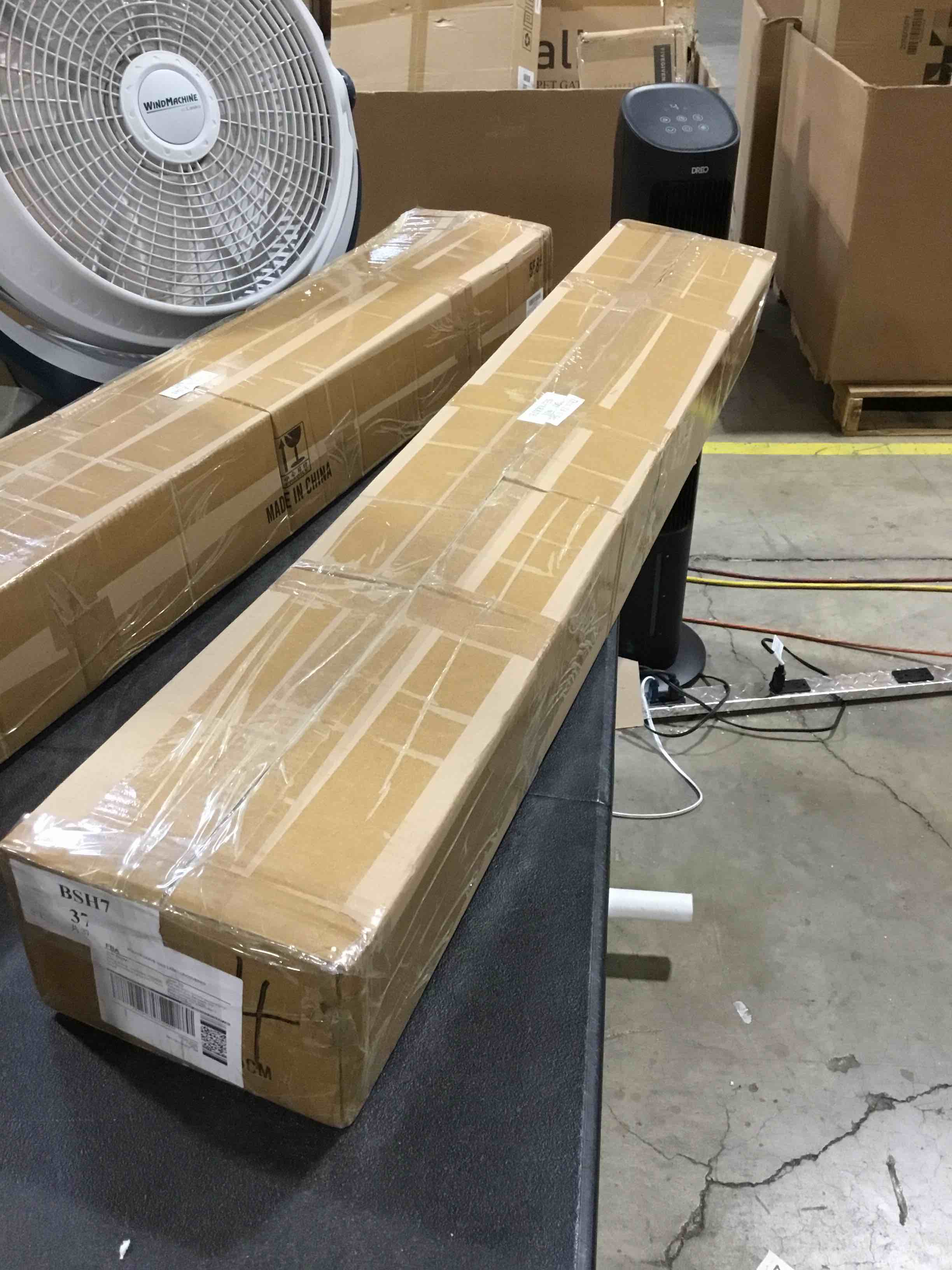 https://s3.amazonaws.com/lotting-images-prod/bidfta/GRA2596242_1751986696164.jpeg