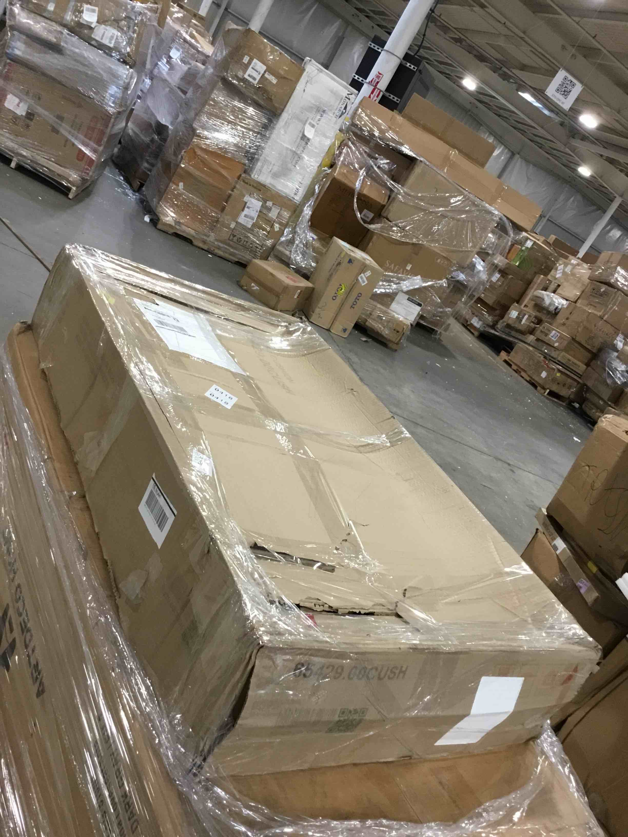 https://s3.amazonaws.com/lotting-images-prod/bidfta/GRA2596256_1751991238243.jpeg