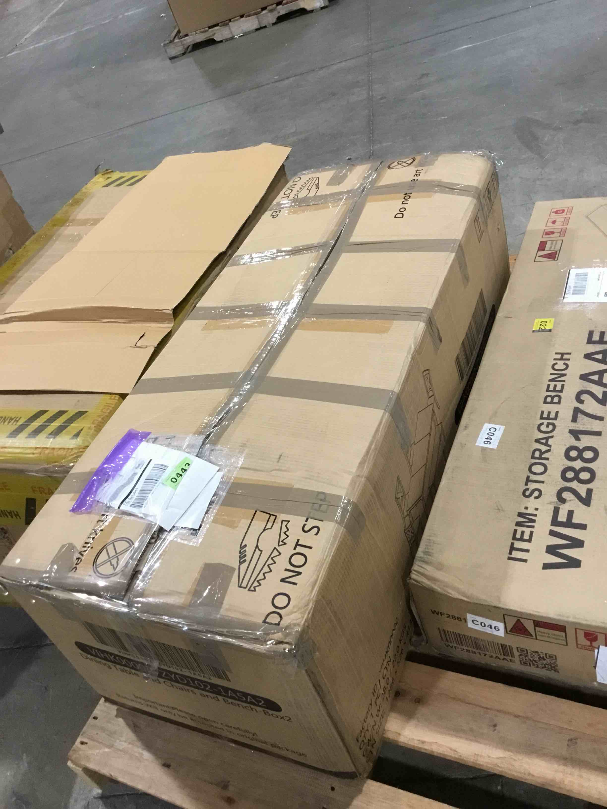 https://s3.amazonaws.com/lotting-images-prod/bidfta/GRA2596288_1752078357836.jpeg