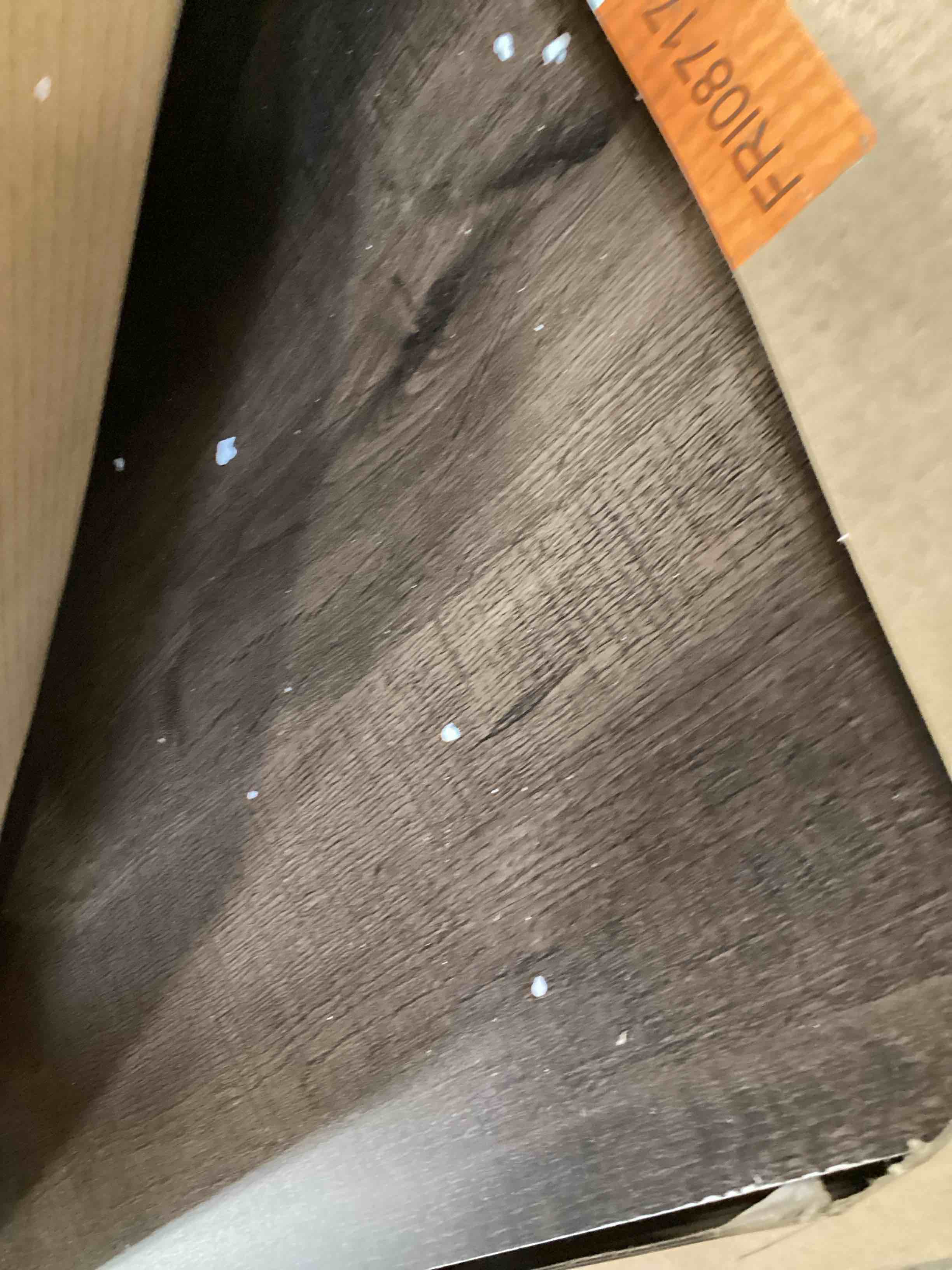 https://s3.amazonaws.com/lotting-images-prod/bidfta/GRA2596358_1752256262442.jpeg