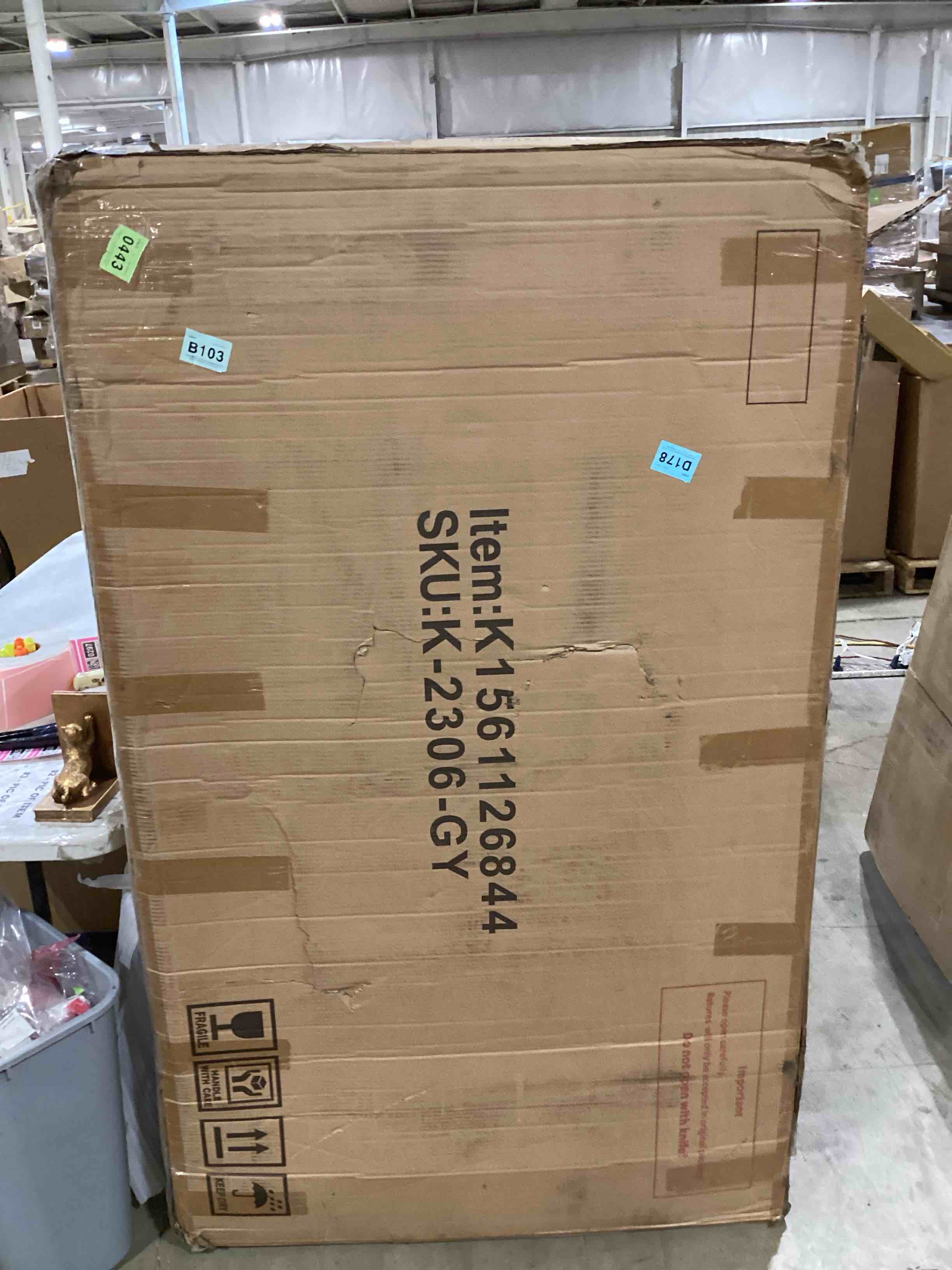 https://s3.amazonaws.com/lotting-images-prod/bidfta/GRA2596369_1752519949658.jpeg