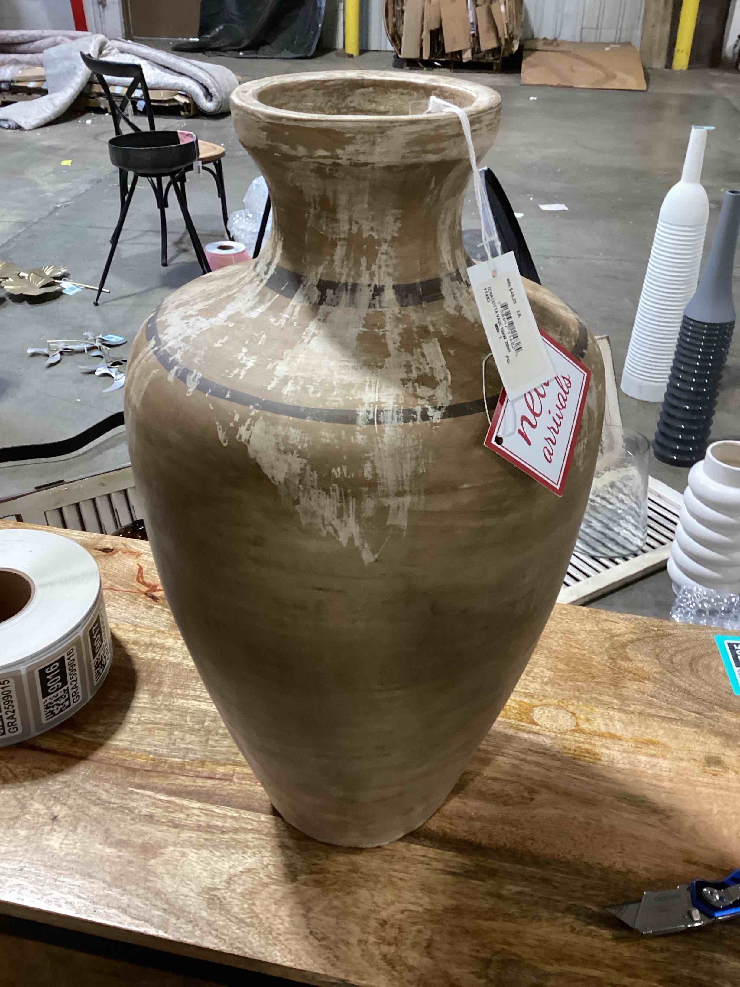 Brown Antique Style Distressed Patina Ceramic Decorative Vase
