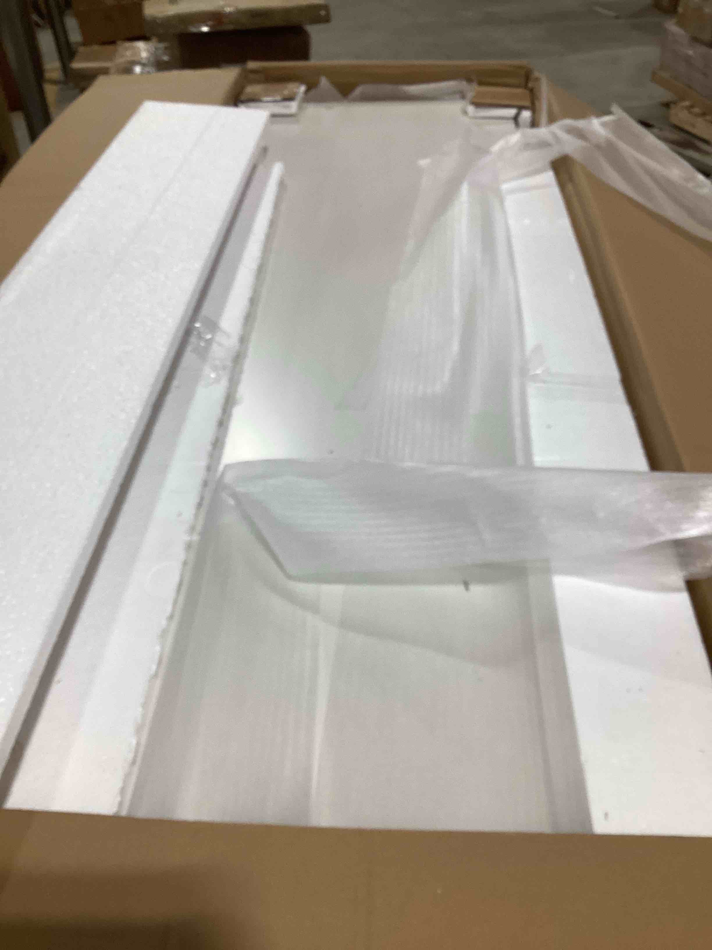 https://s3.amazonaws.com/lotting-images-prod/bidfta/GRA2599334_1753453044171.jpeg