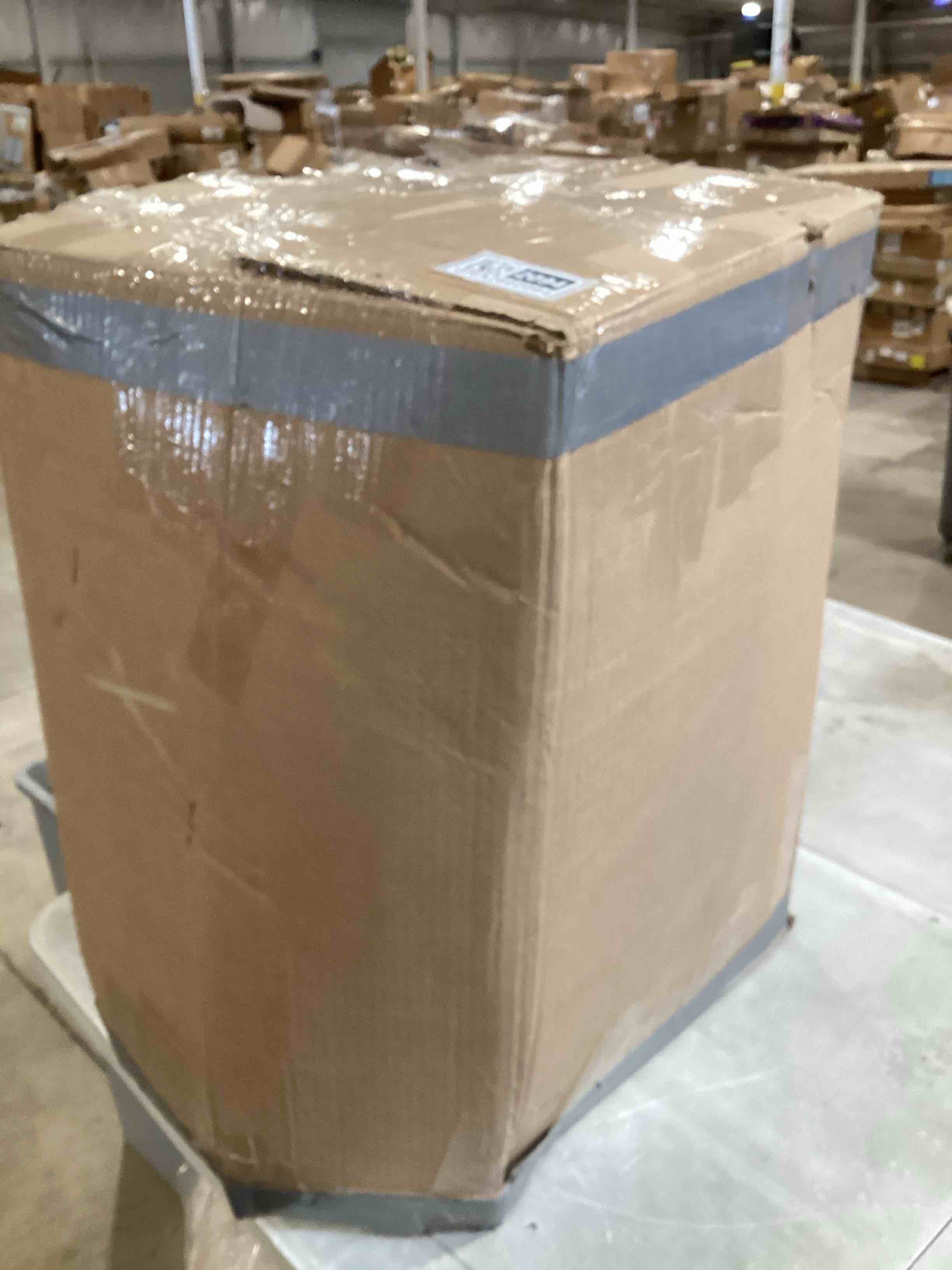 https://s3.amazonaws.com/lotting-images-prod/bidfta/GRA2602094_1754505829748.jpeg