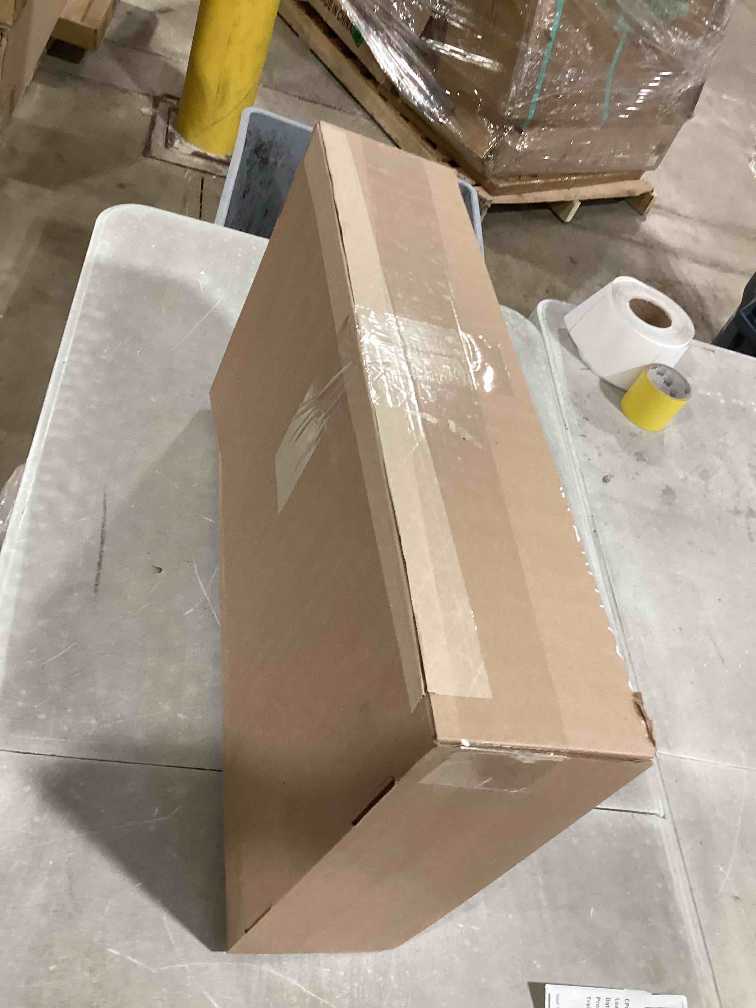 https://s3.amazonaws.com/lotting-images-prod/bidfta/GRA2602137_1754565325306.jpeg