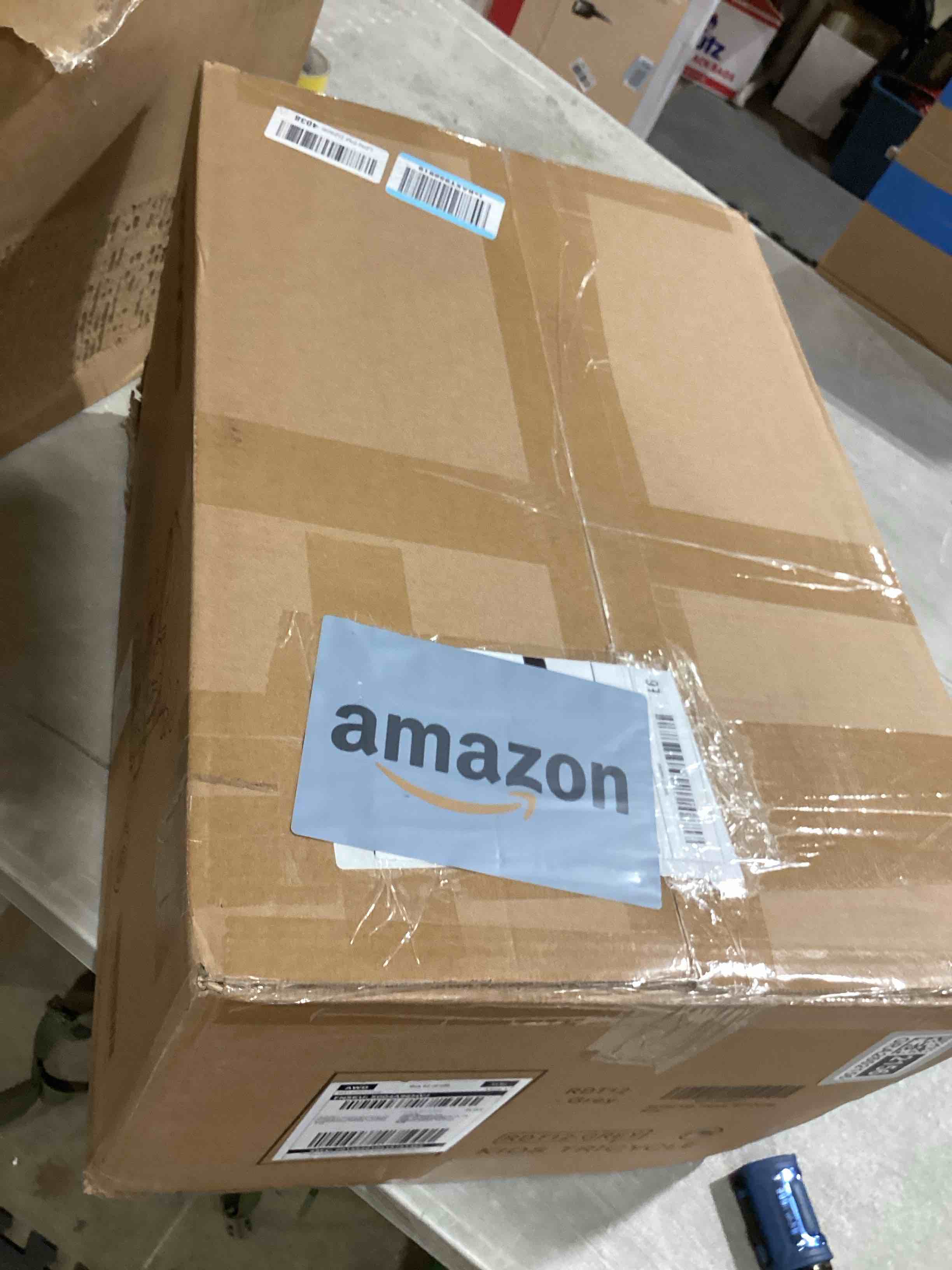 https://s3.amazonaws.com/lotting-images-prod/bidfta/GRA2602156_1754567343475.jpeg