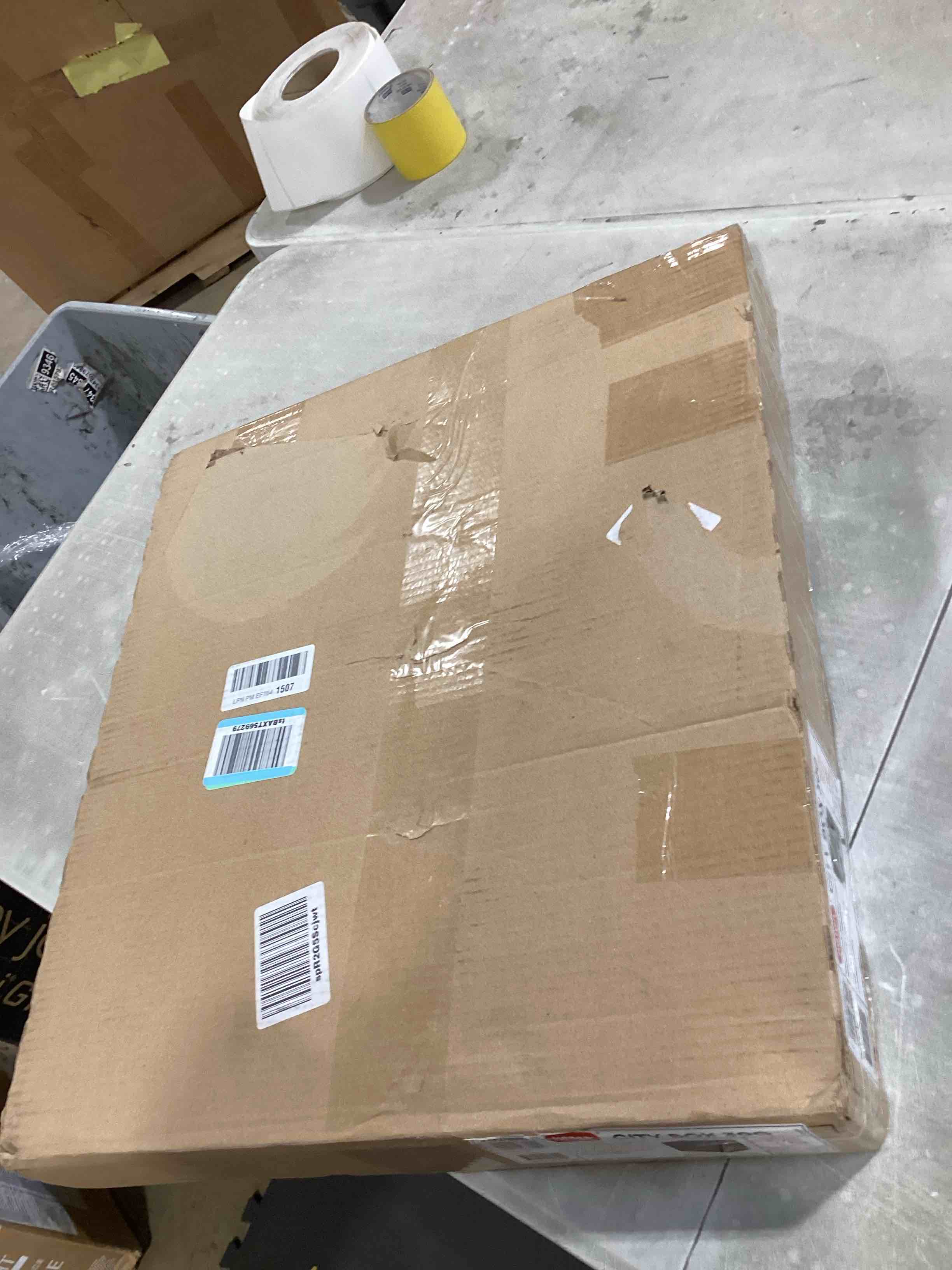 https://s3.amazonaws.com/lotting-images-prod/bidfta/GRA2602177_1754568872231.jpeg